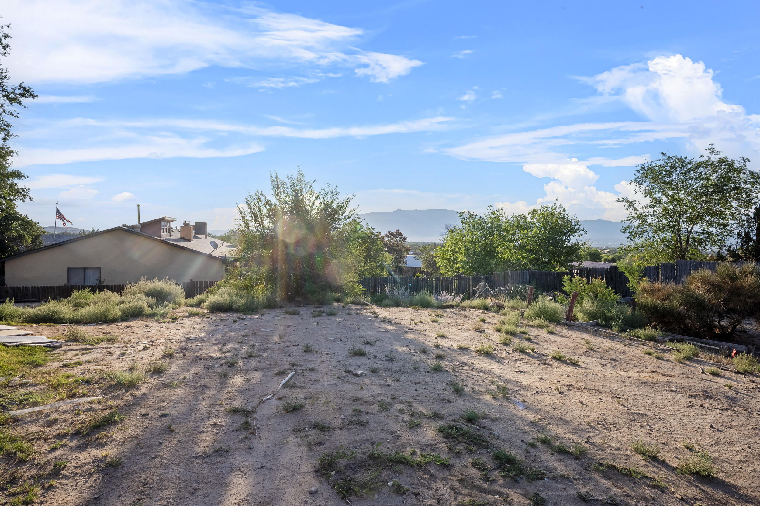 220 TARPON Avenue SE