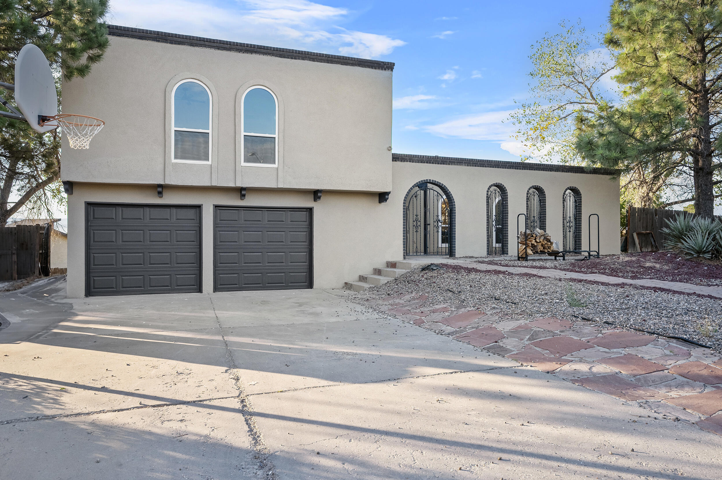 220 TARPON Avenue SE
