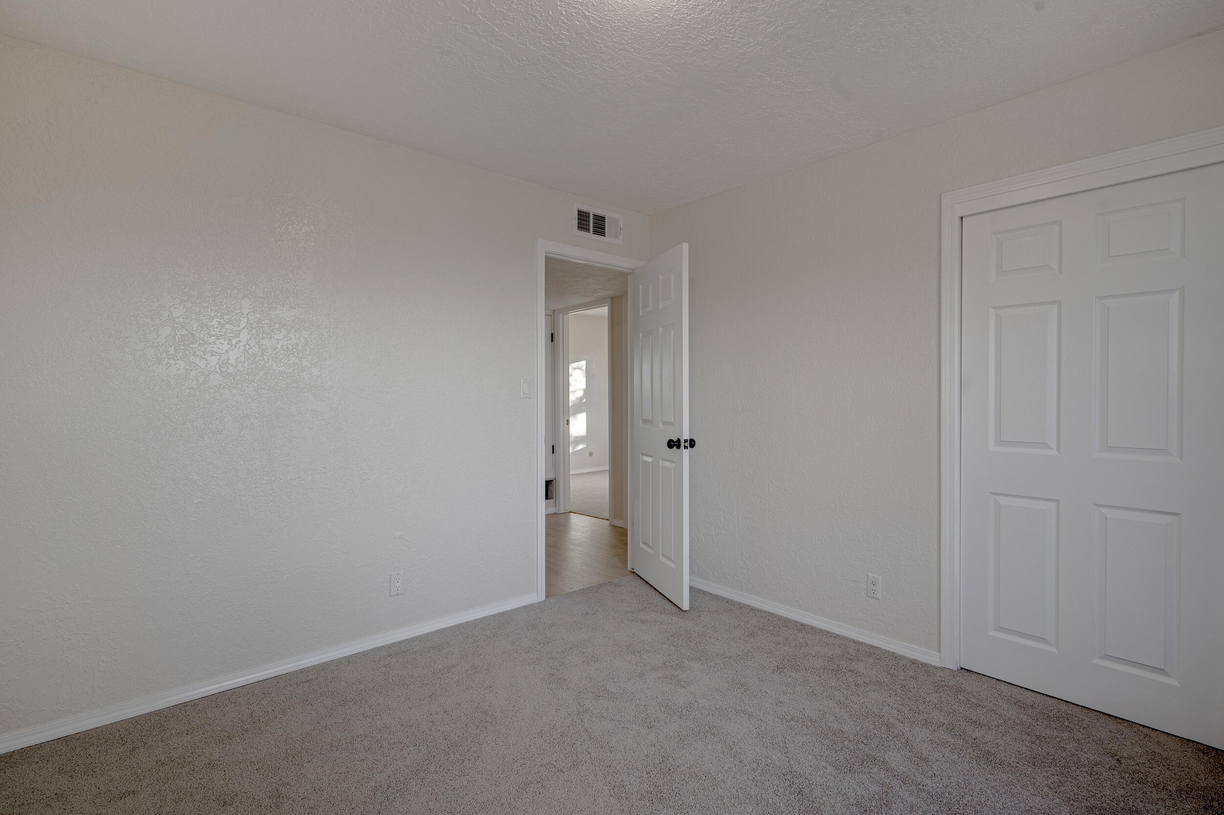 220 TARPON Avenue SE