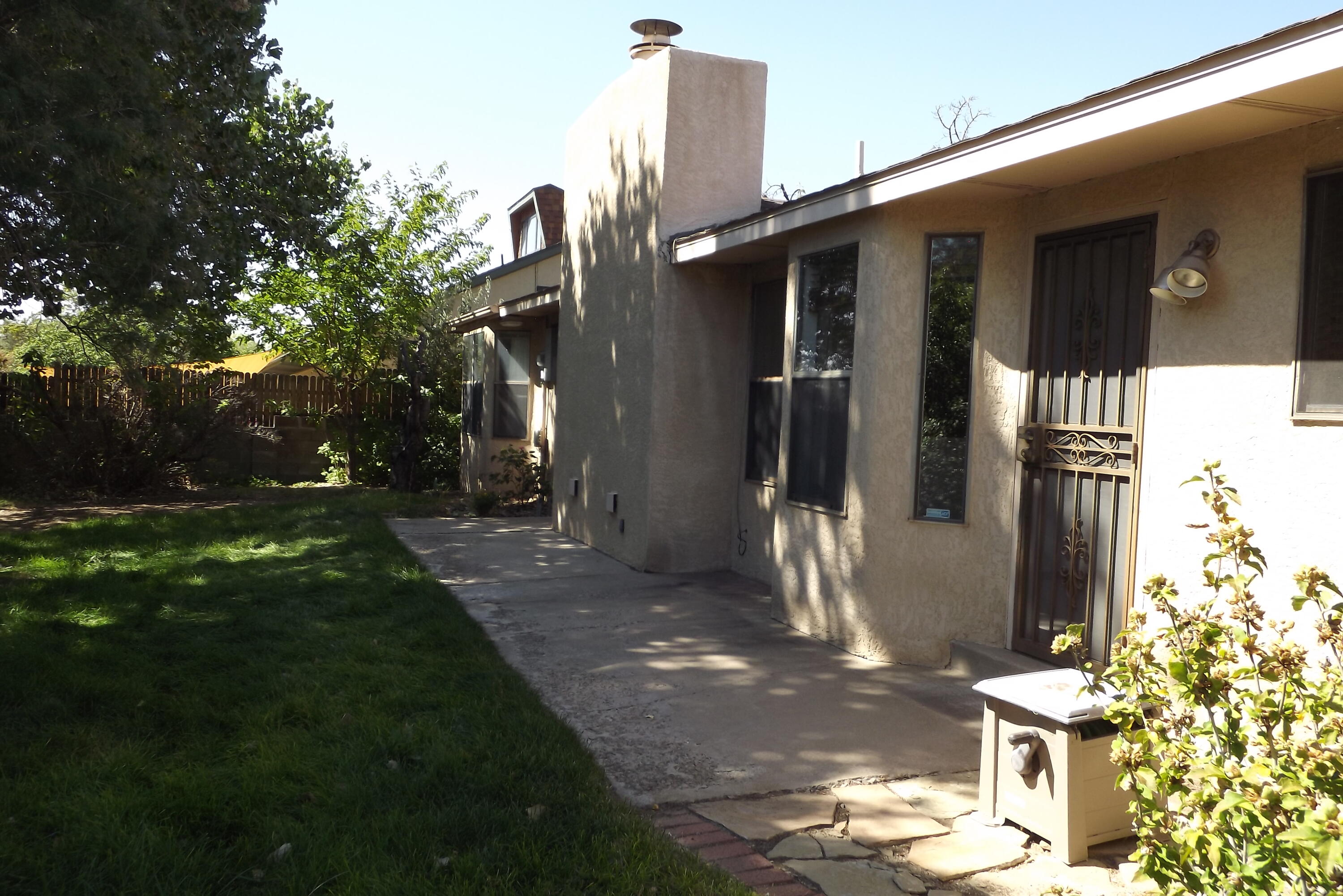 9936 ACADEMY KNOLLS Drive NE