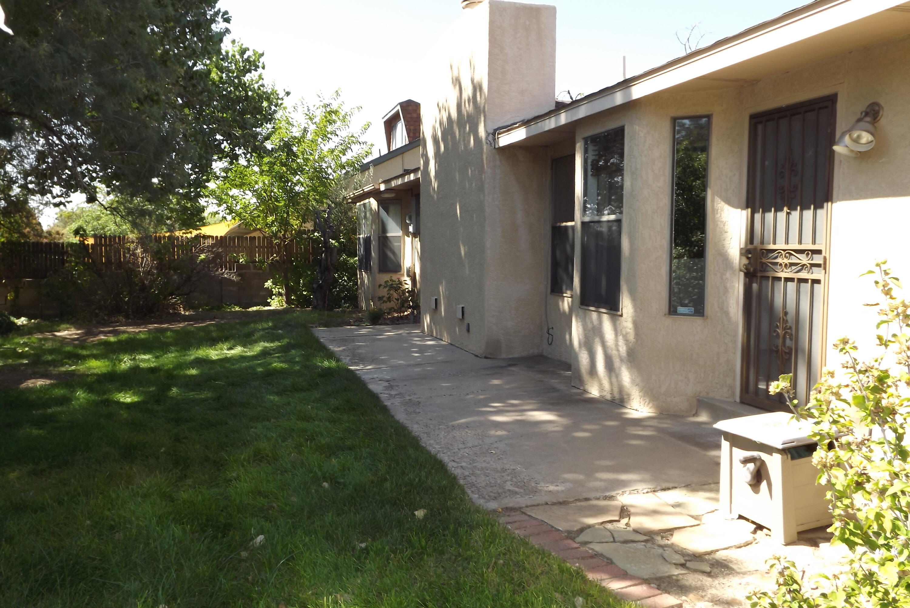 9936 ACADEMY KNOLLS Drive NE