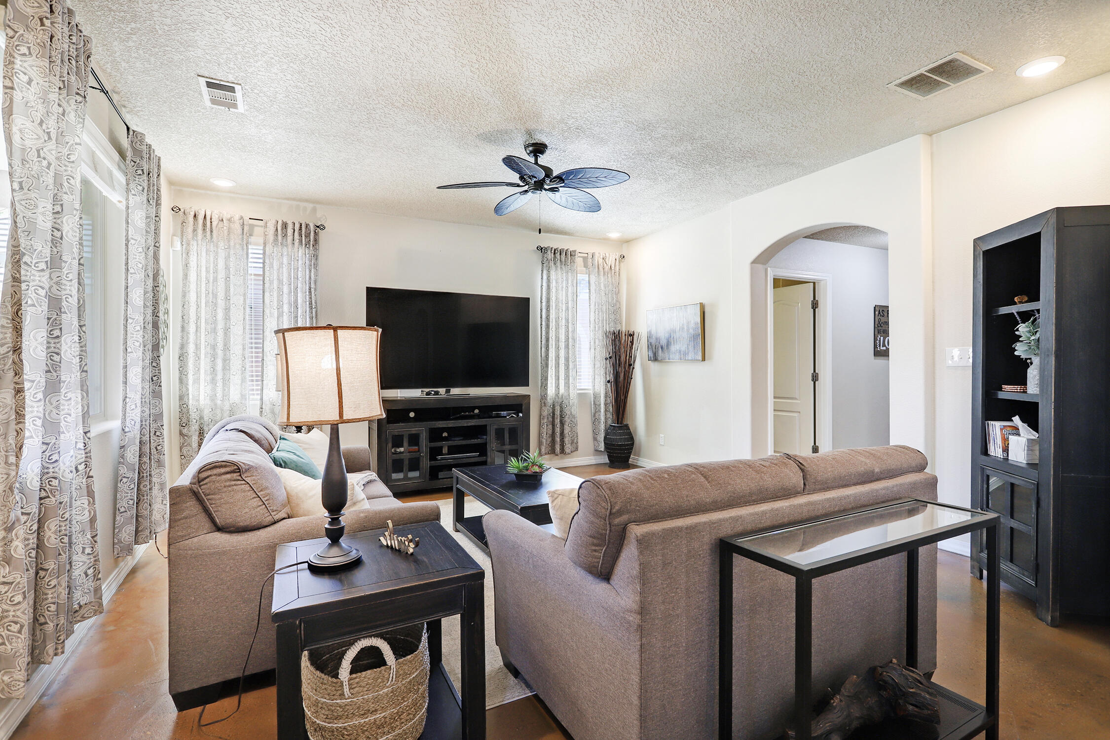 8409 Mesa Top Road NW