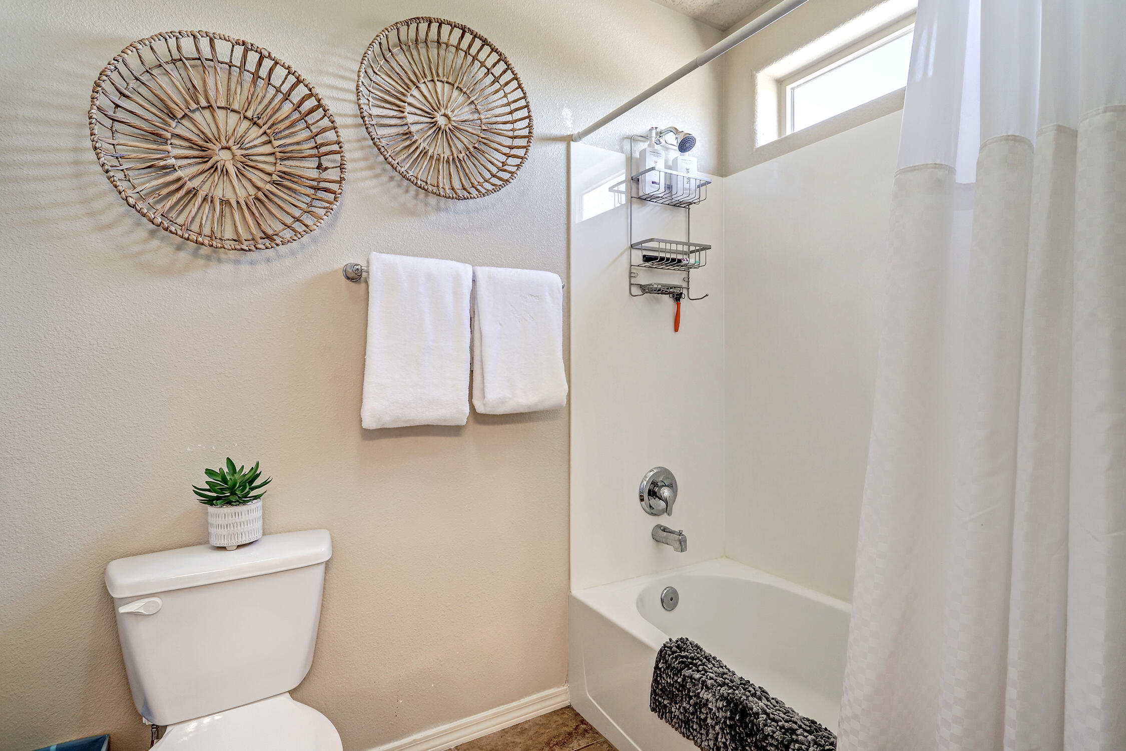 8409 Mesa Top Road NW