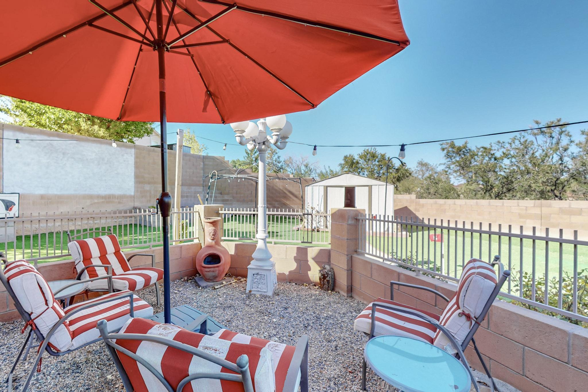 9936 SUNSHINE MESA Drive NW
