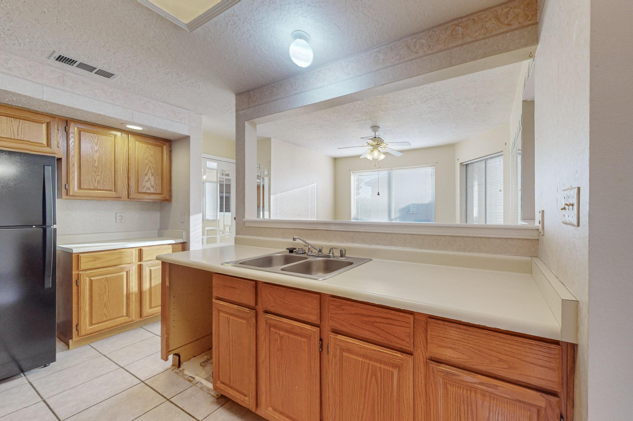 2421 AGUA FRIA Drive NE