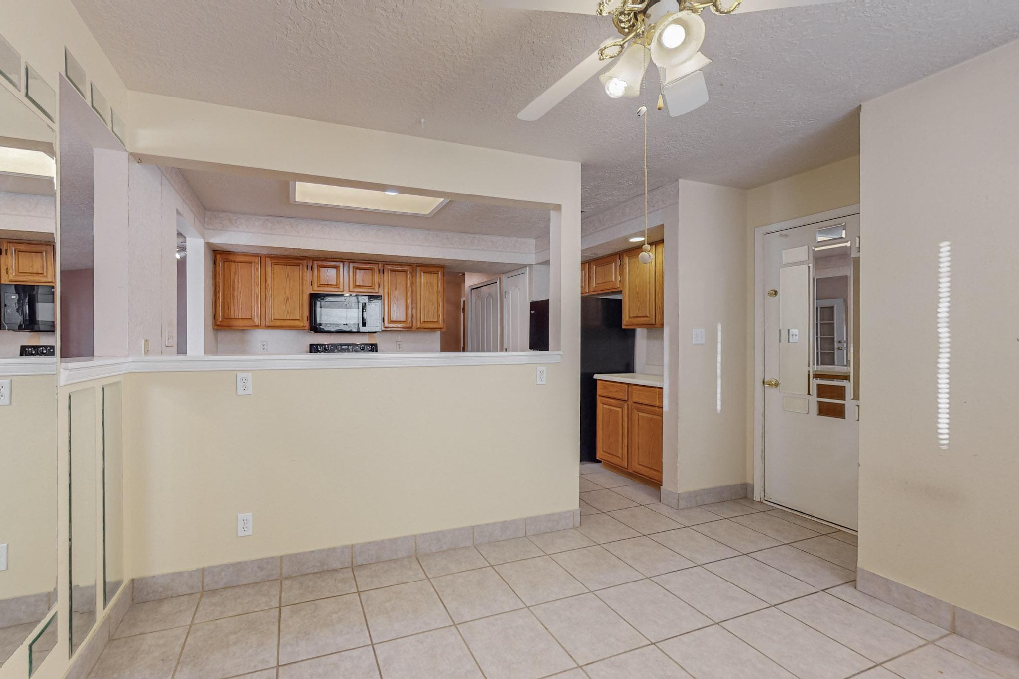 2421 AGUA FRIA Drive NE