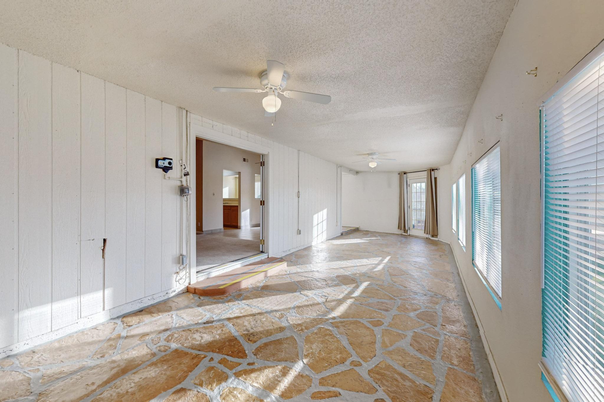 2421 AGUA FRIA Drive NE