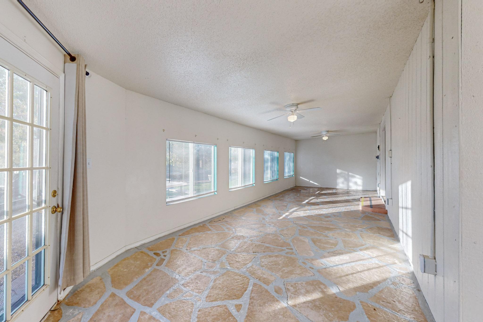 2421 AGUA FRIA Drive NE