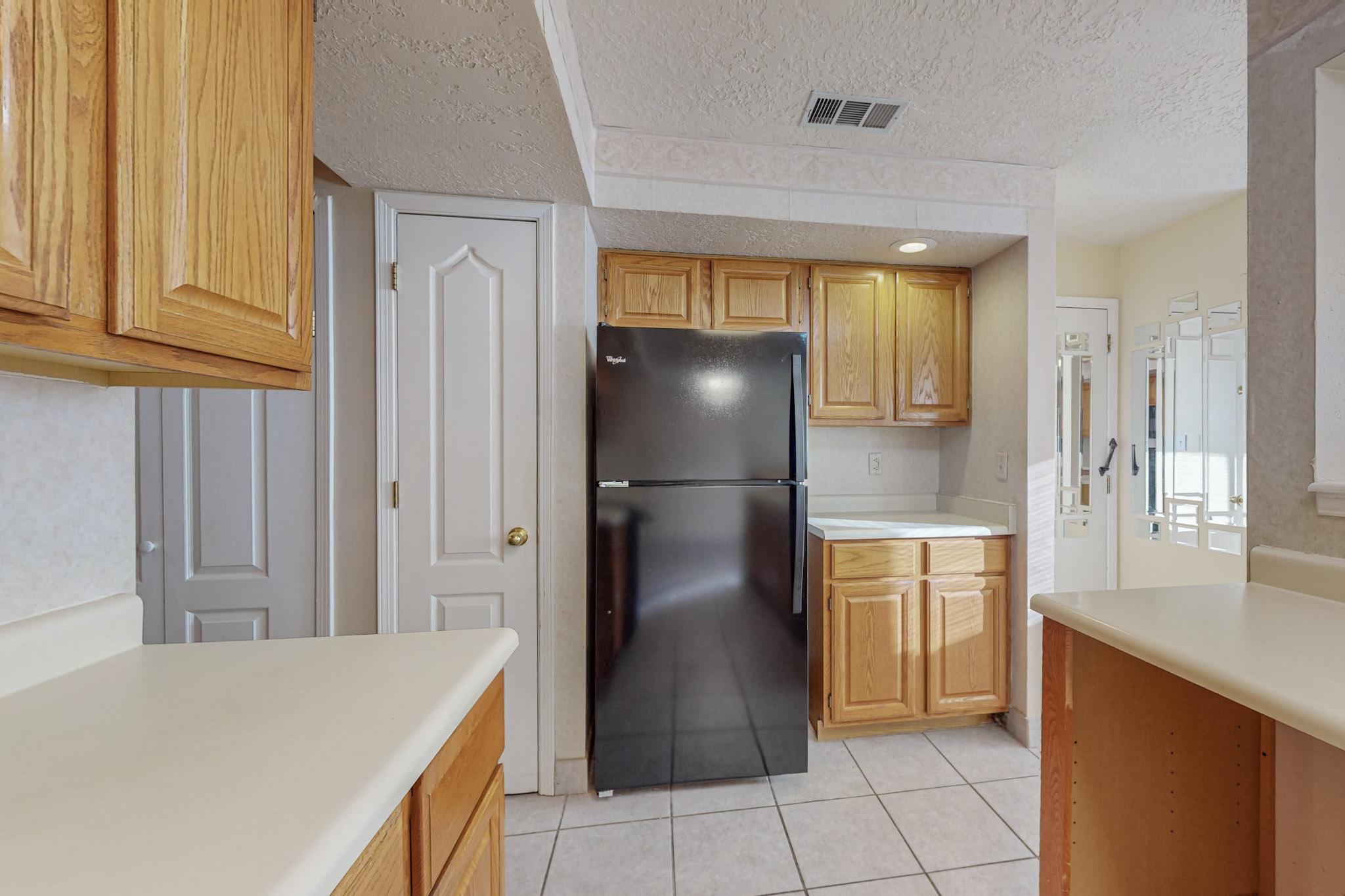2421 AGUA FRIA Drive NE