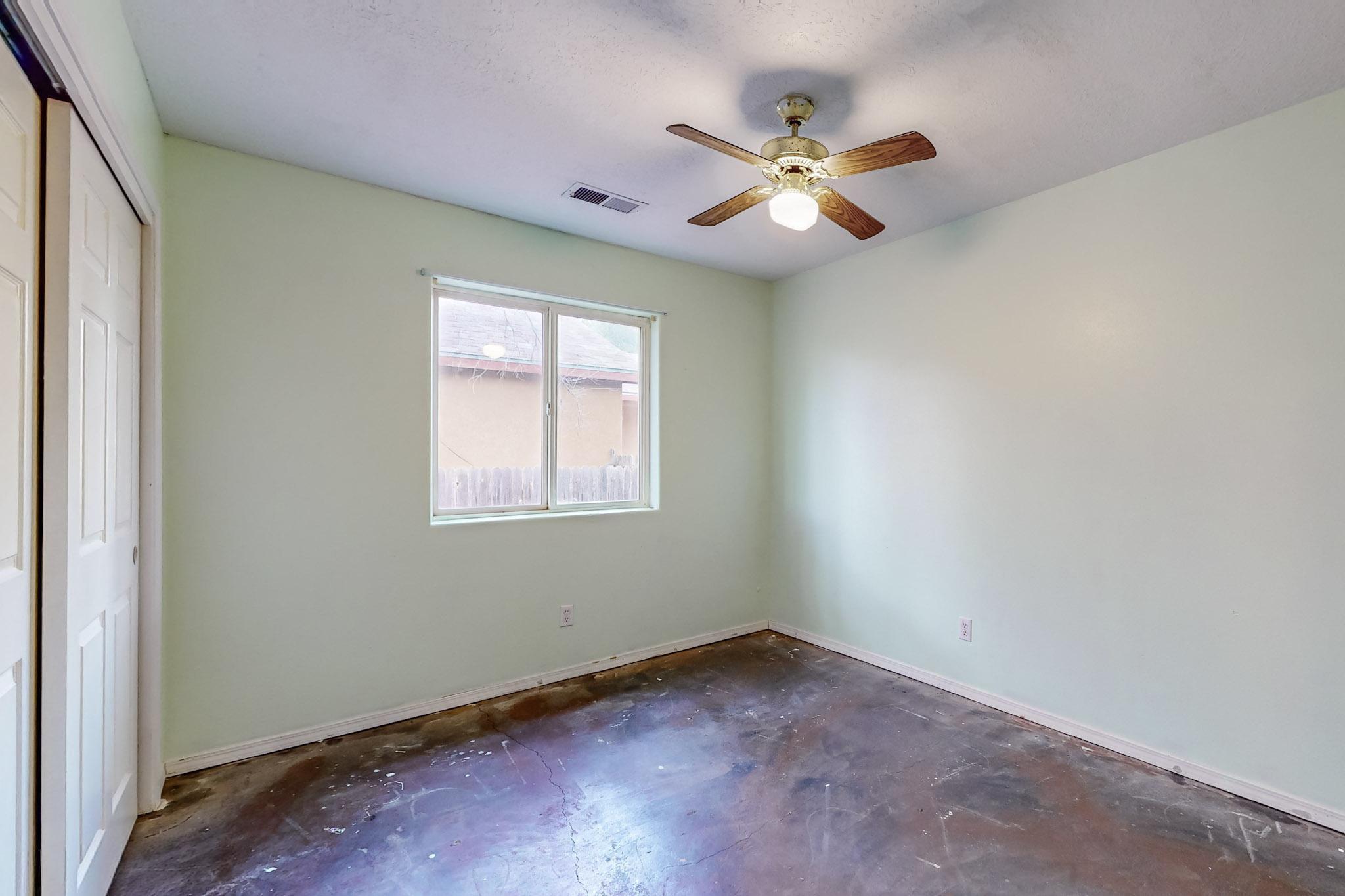 604 W SANTA FE Avenue