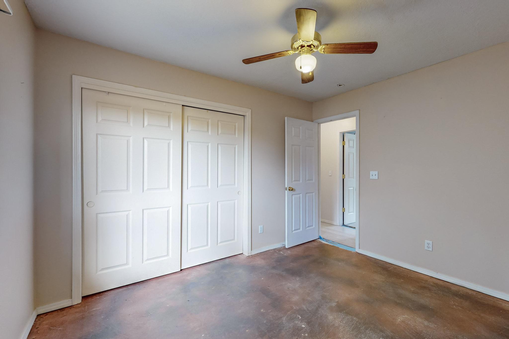 604 W SANTA FE Avenue
