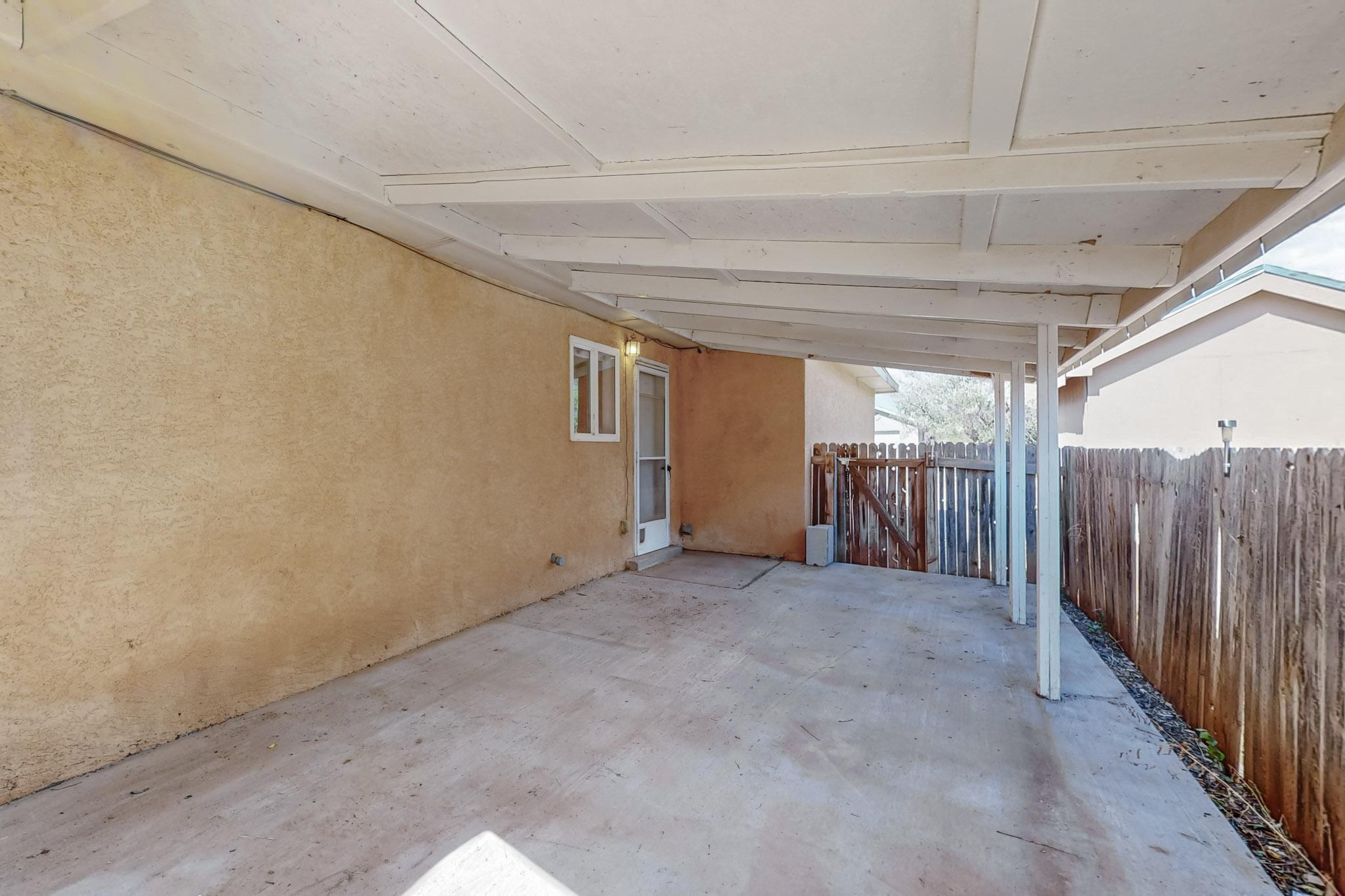 604 W SANTA FE Avenue