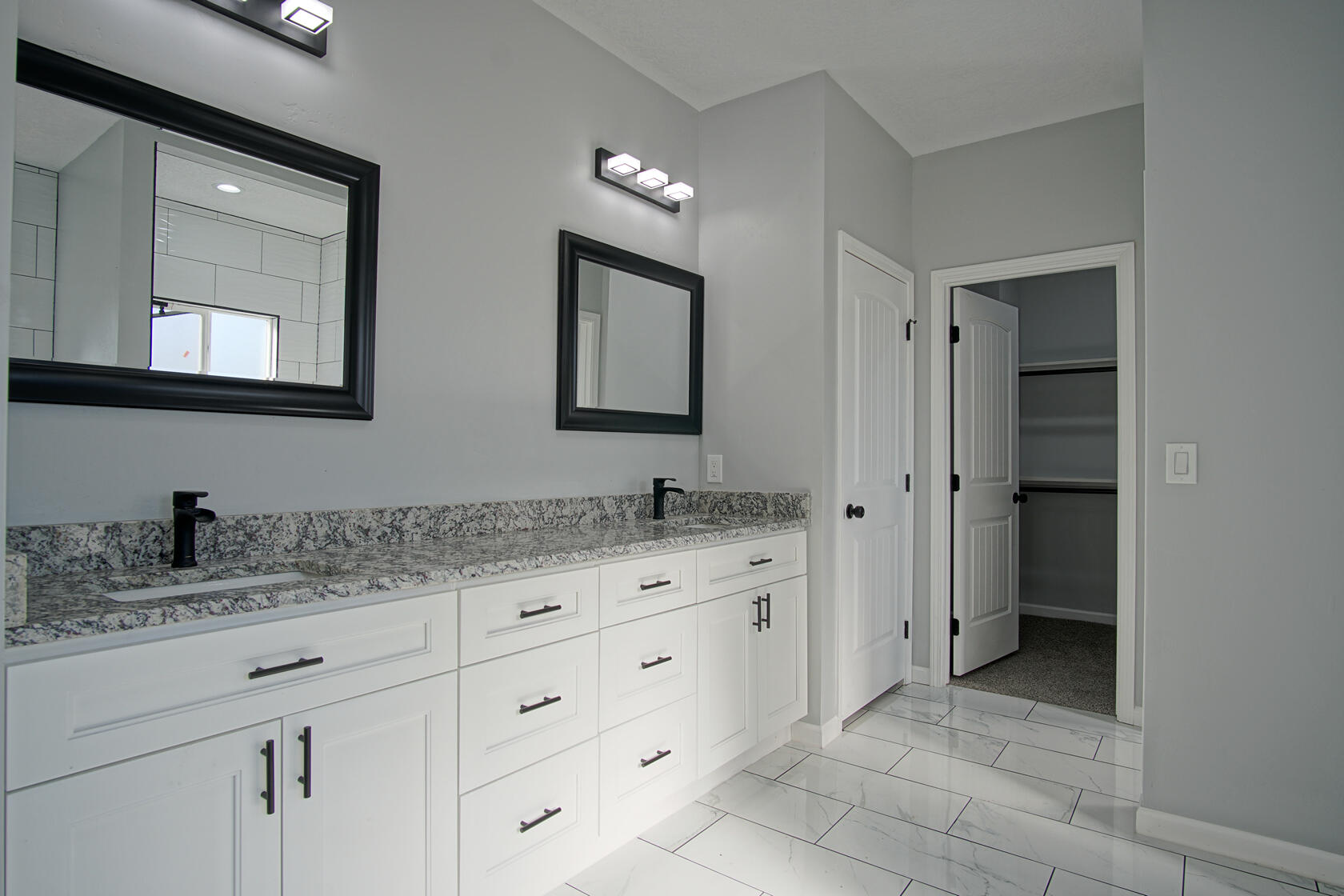2200 CELESTE Road SW
