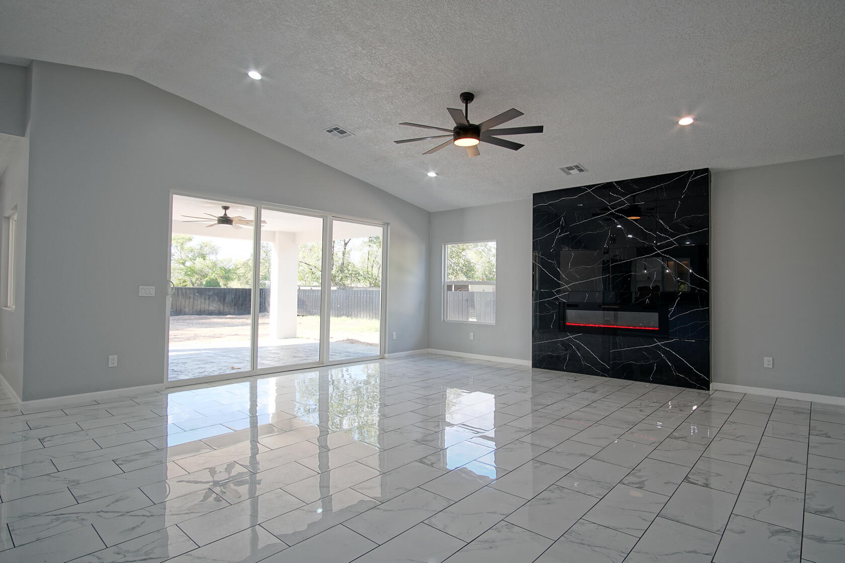 2200 CELESTE Road SW