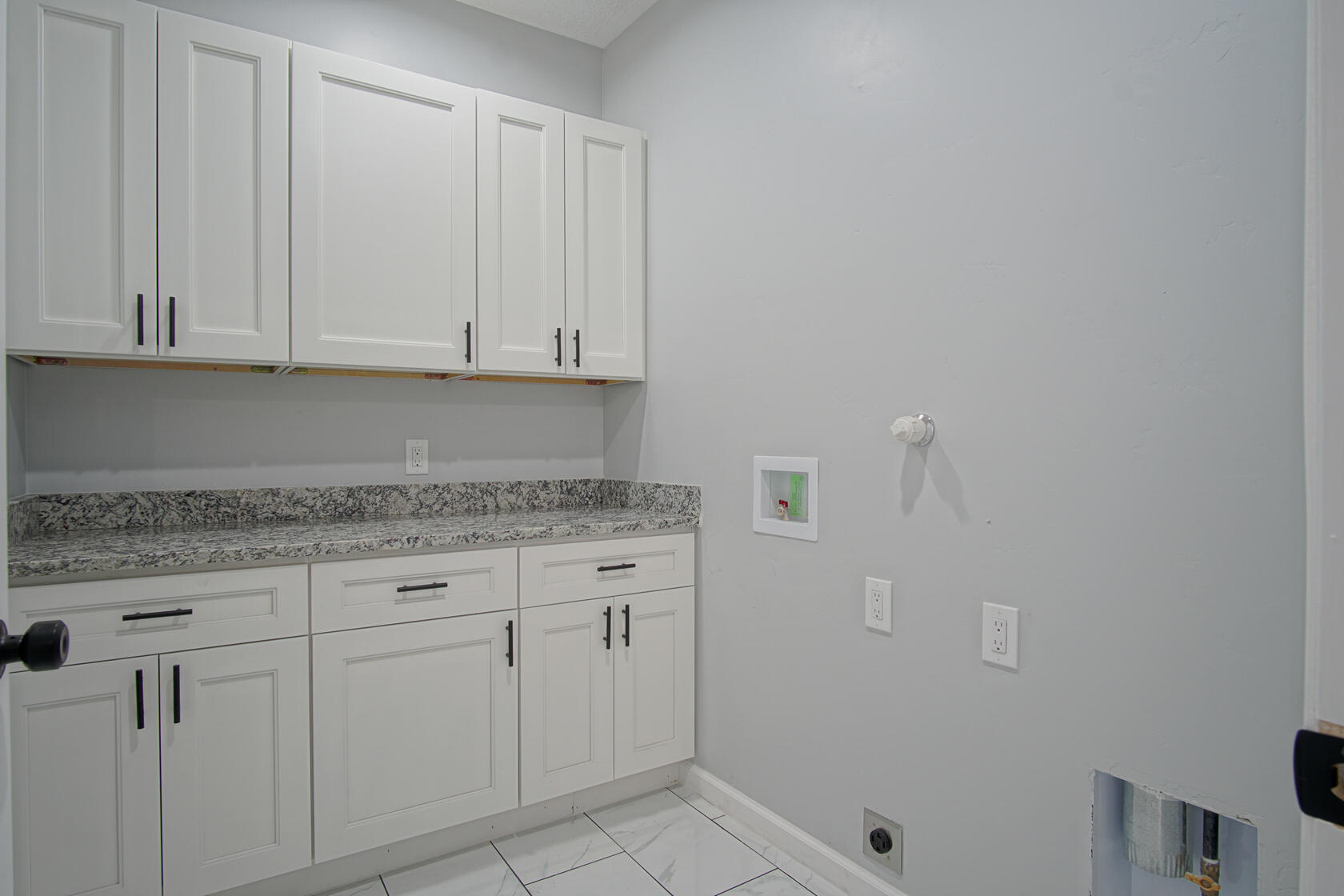 2200 CELESTE Road SW