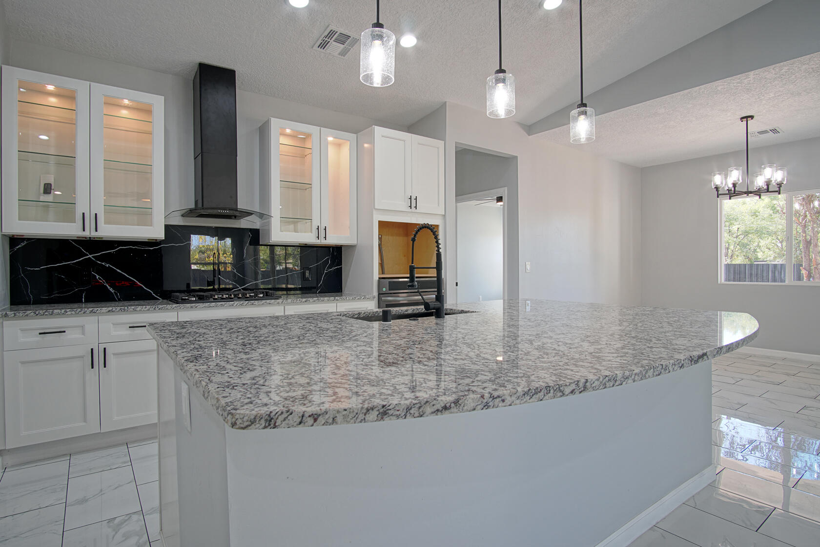 2200 CELESTE Road SW