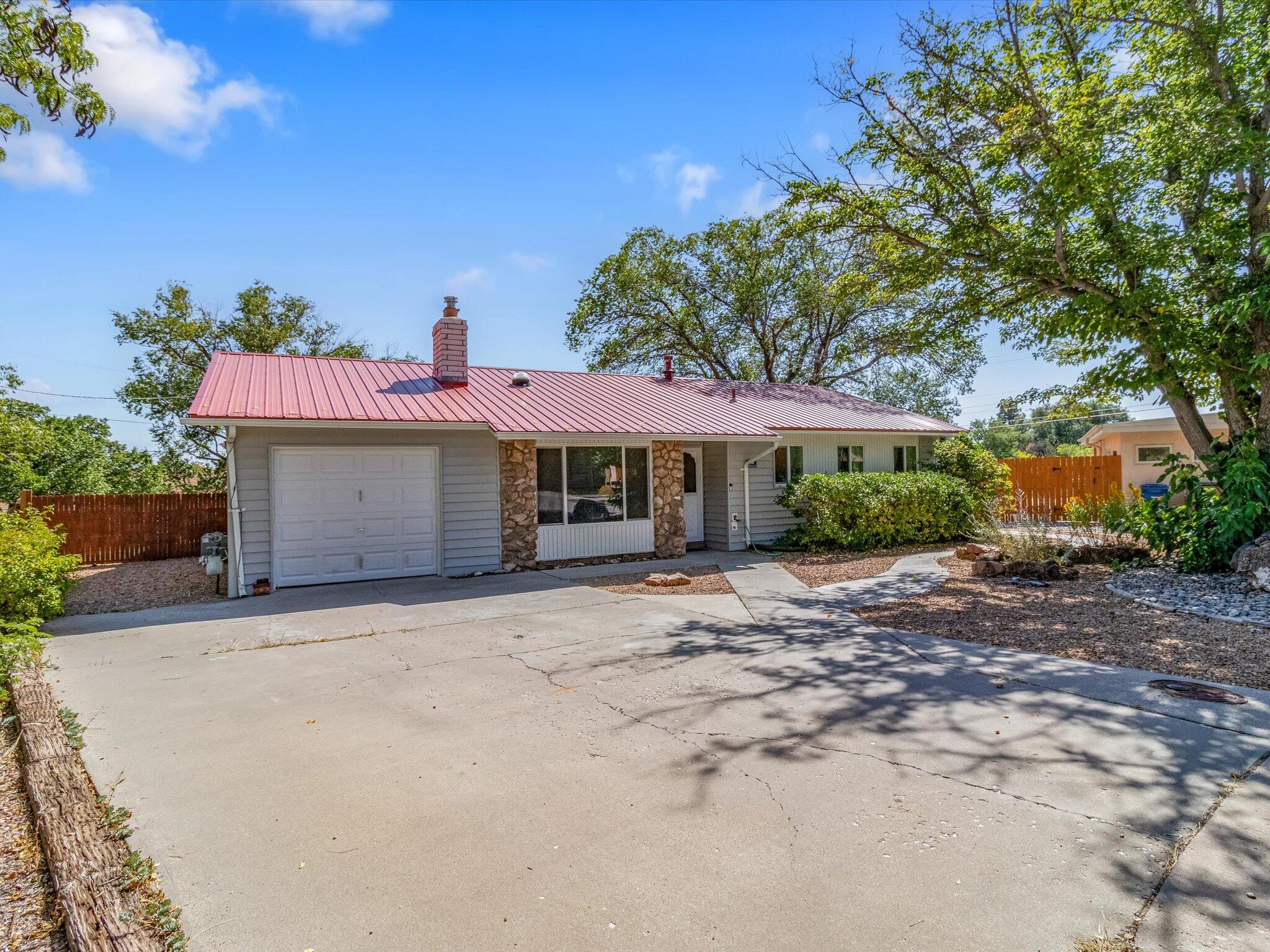 90 Mimbres Drive