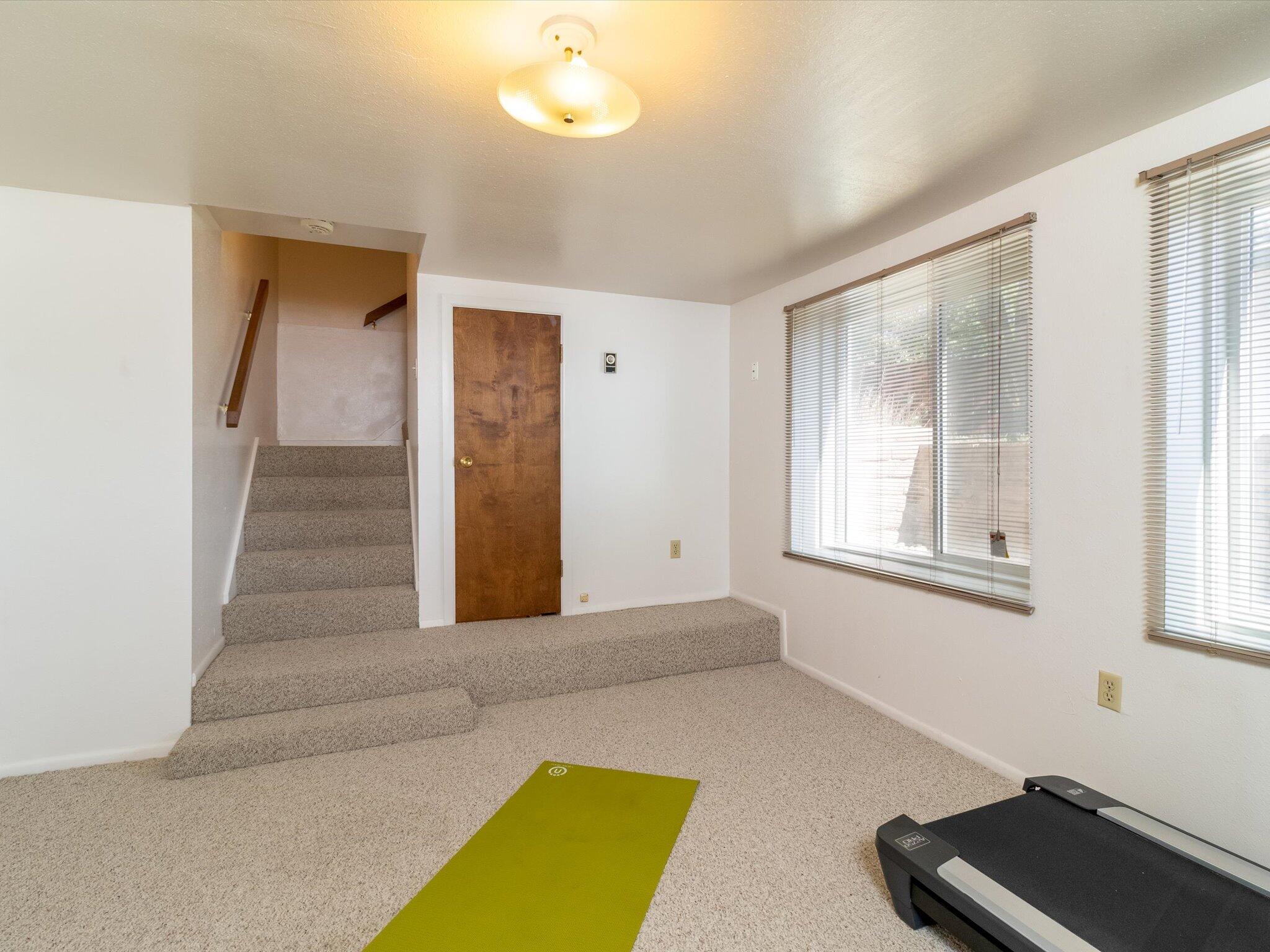90 Mimbres Drive