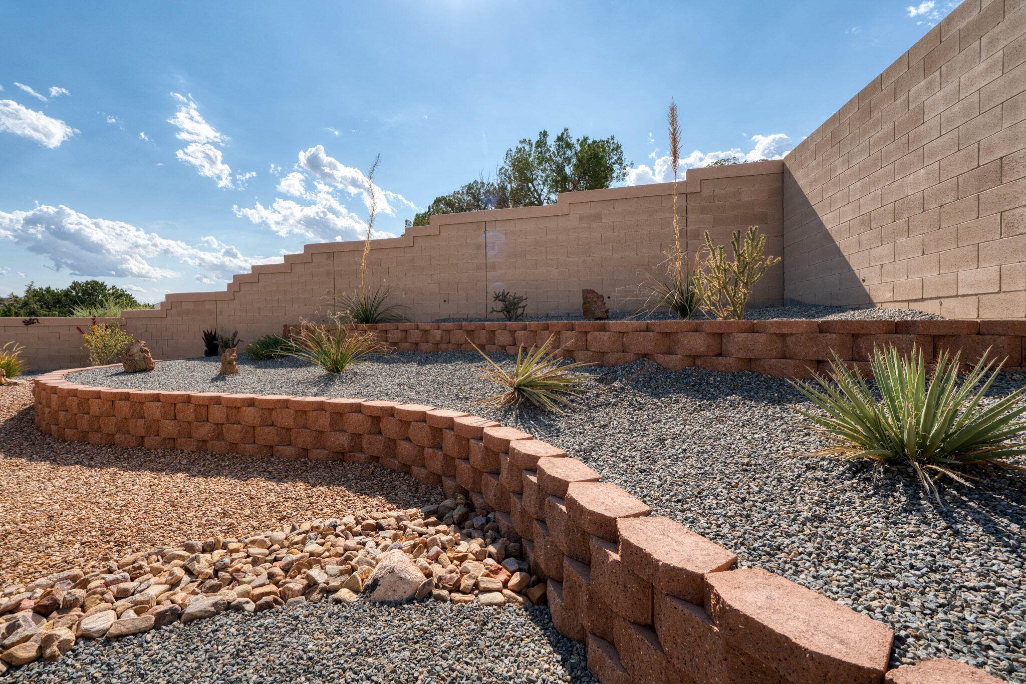 6004 Redondo Sierra Vista NE NE