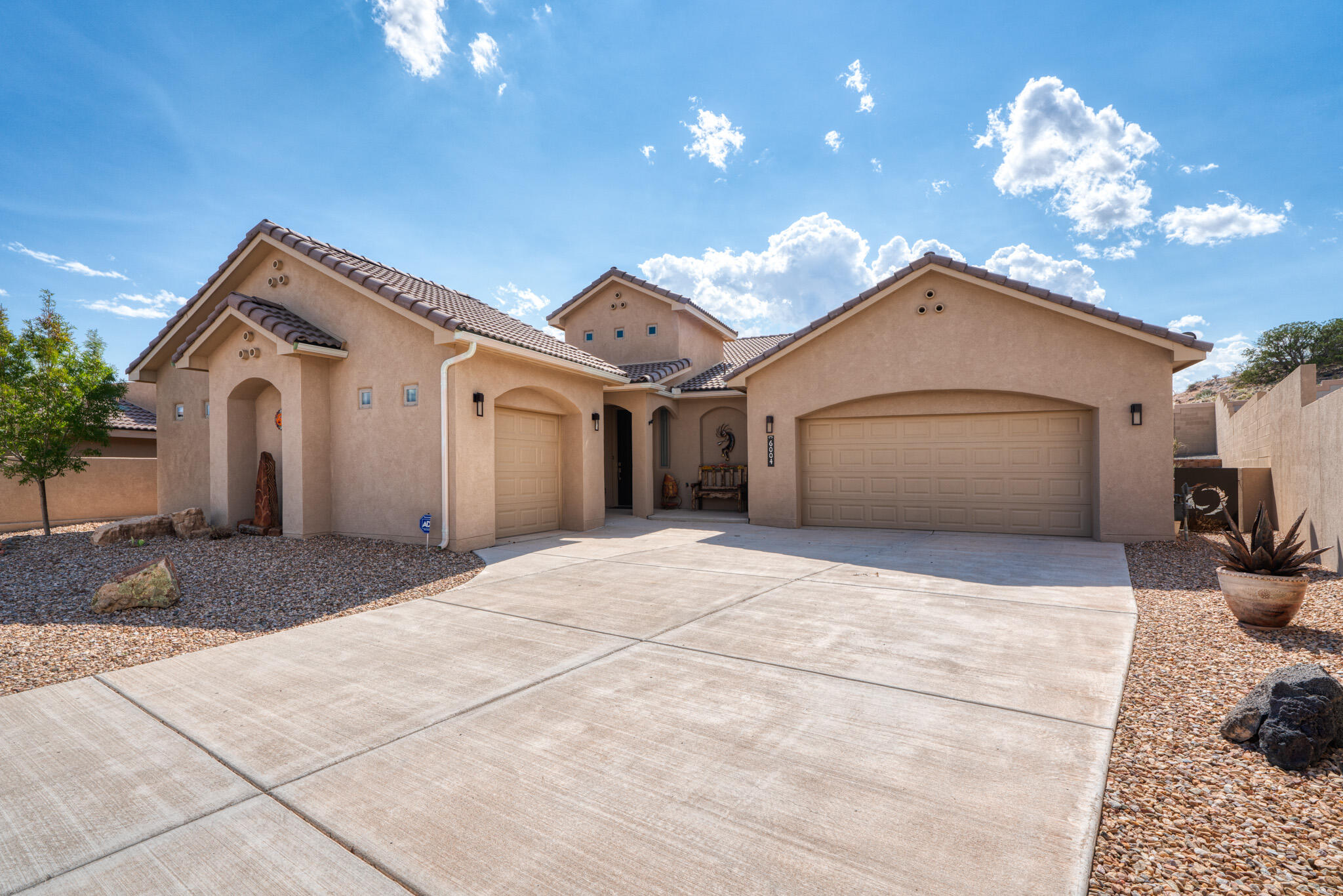 6004 Redondo Sierra Vista NE NE