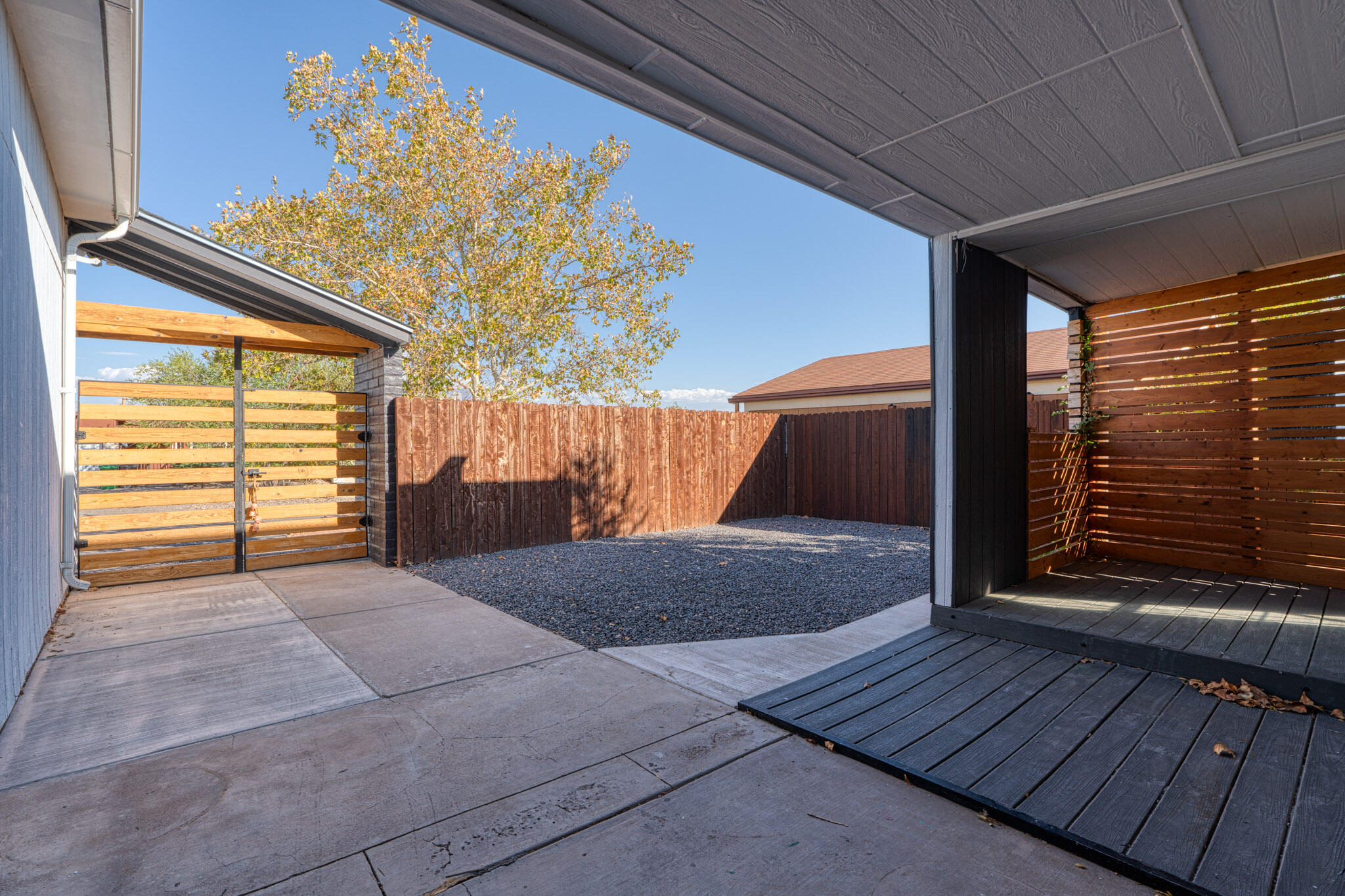 4841 PLATINUM Loop NE
