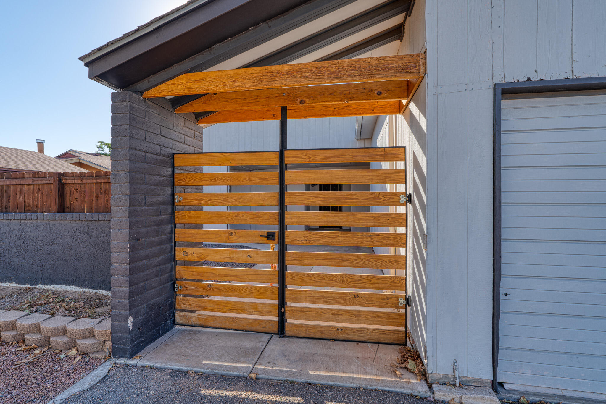 4841 PLATINUM Loop NE