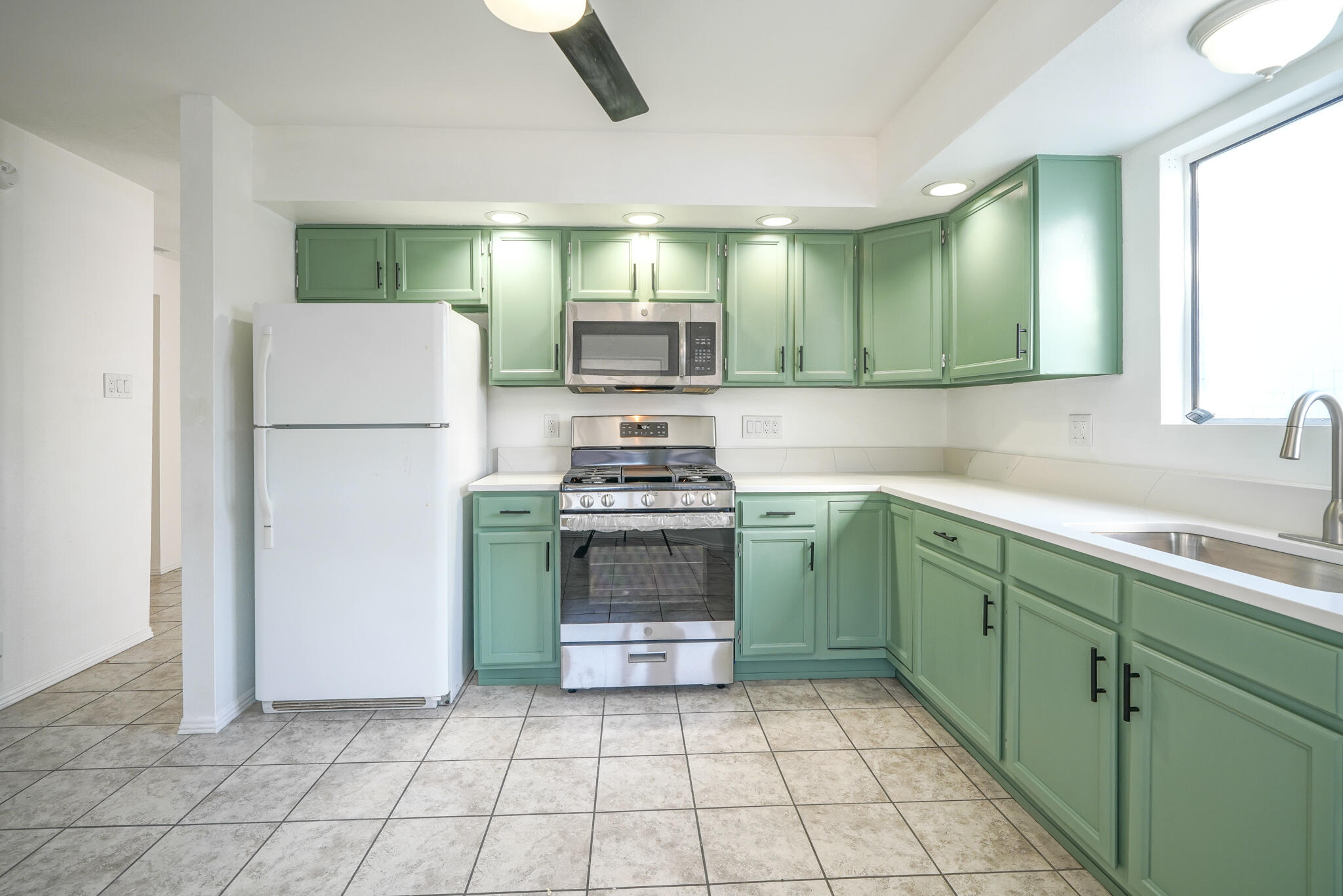 4841 PLATINUM Loop NE