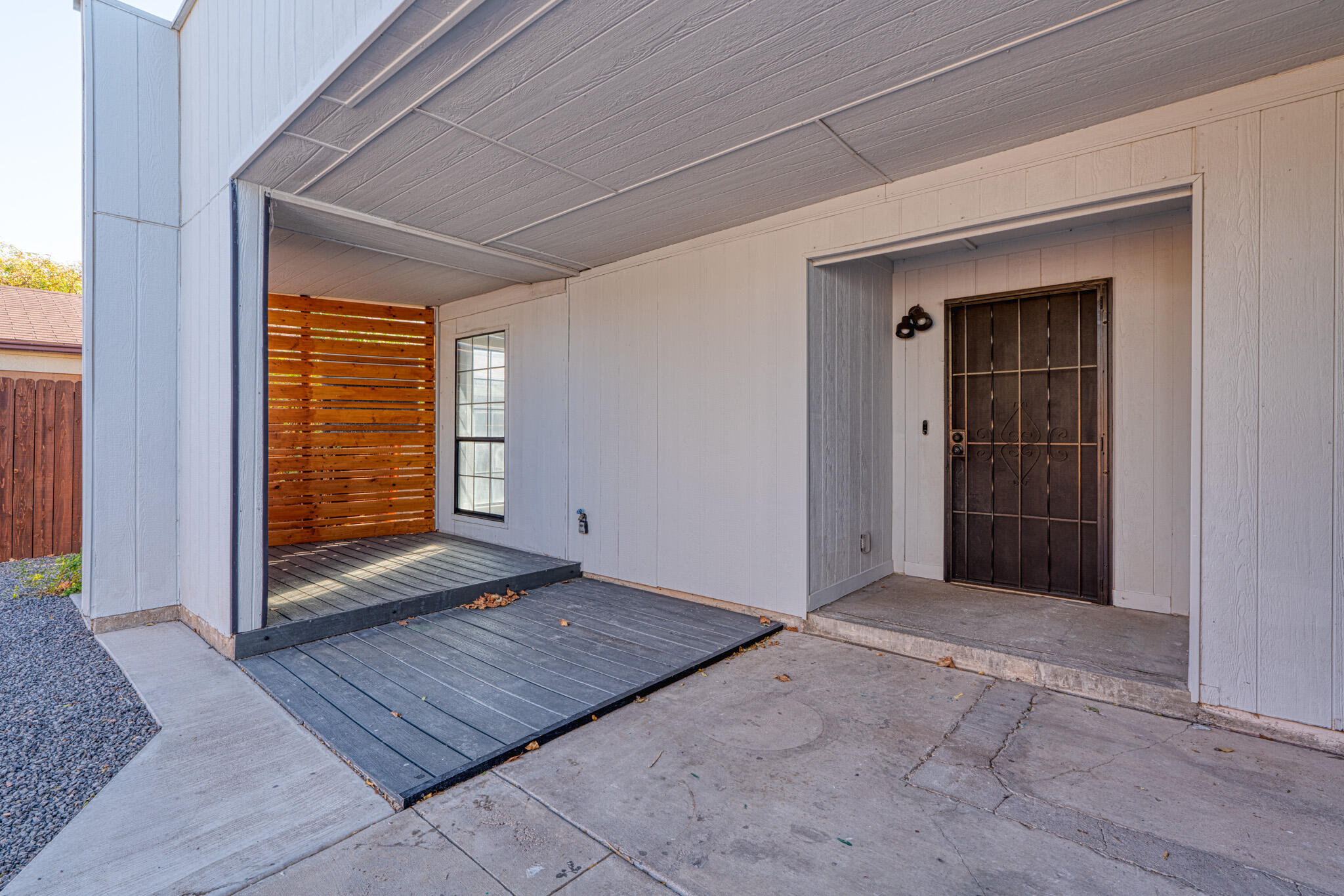 4841 PLATINUM Loop NE