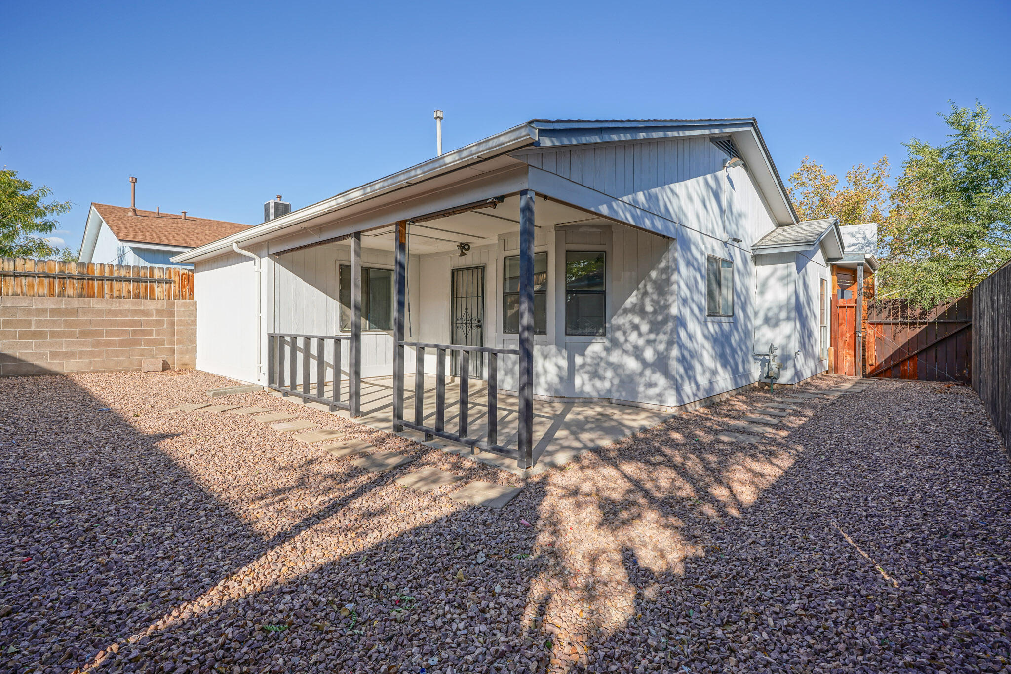 4841 PLATINUM Loop NE