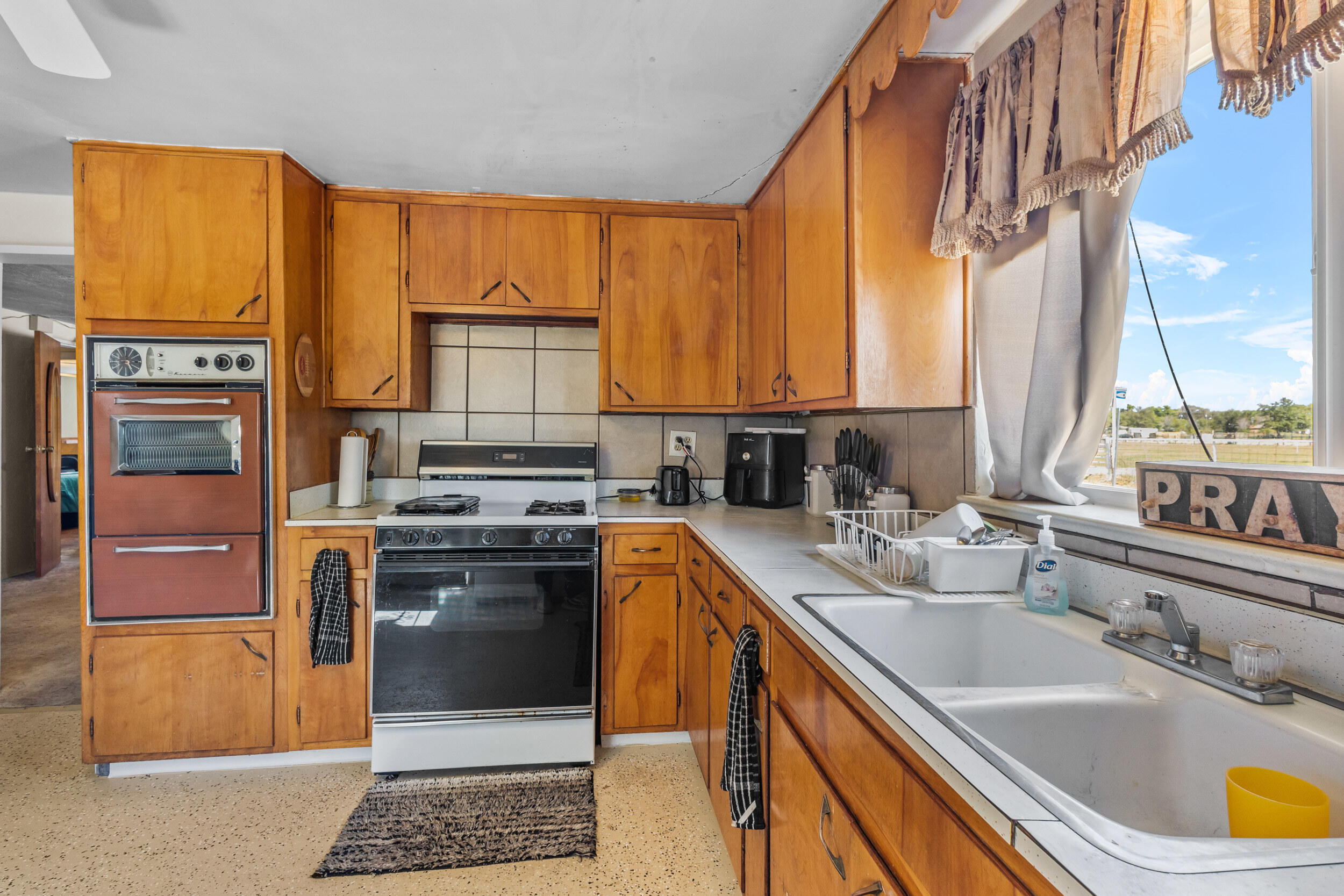 94 JARAMILLO Road