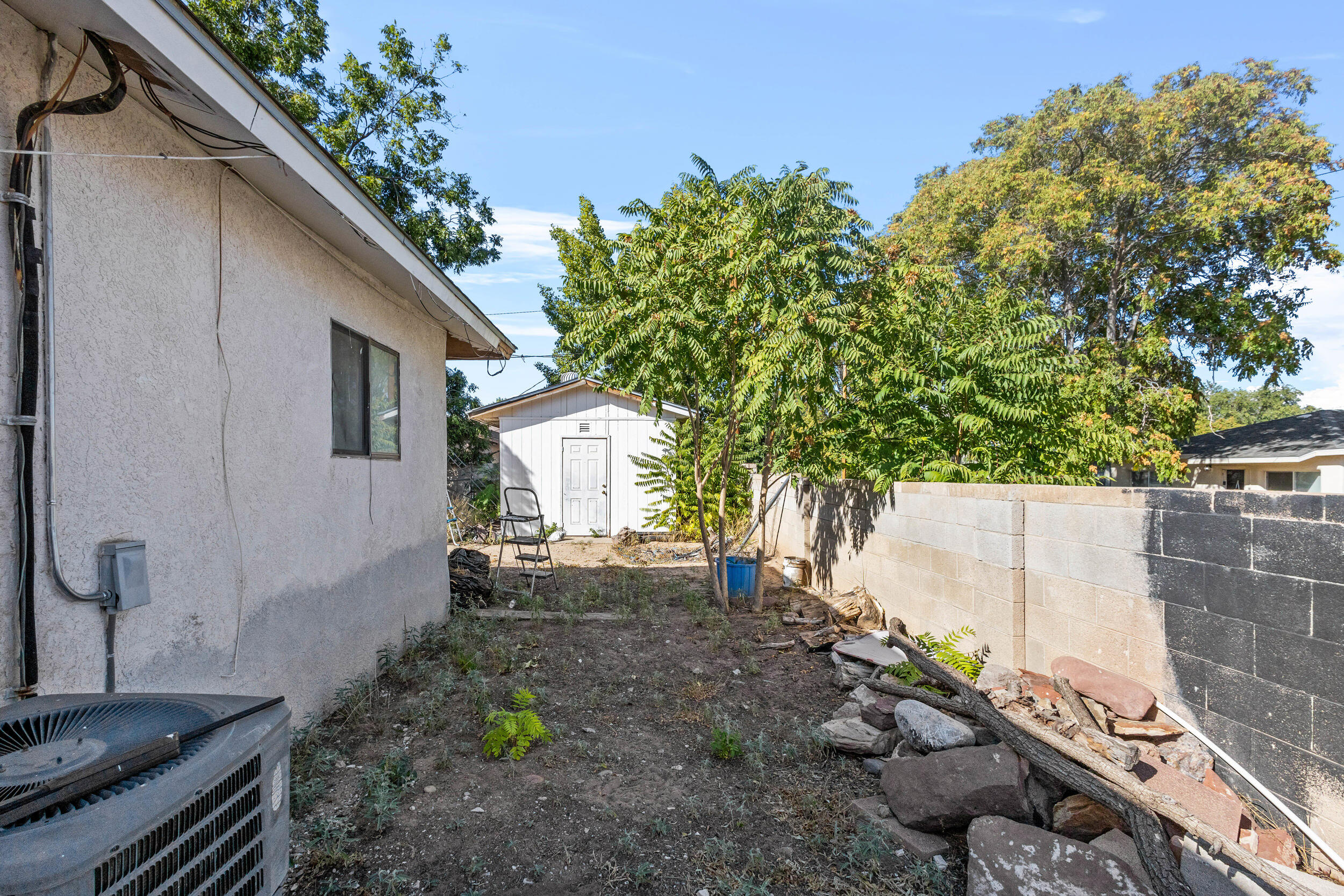 1438 W Reinken Avenue
