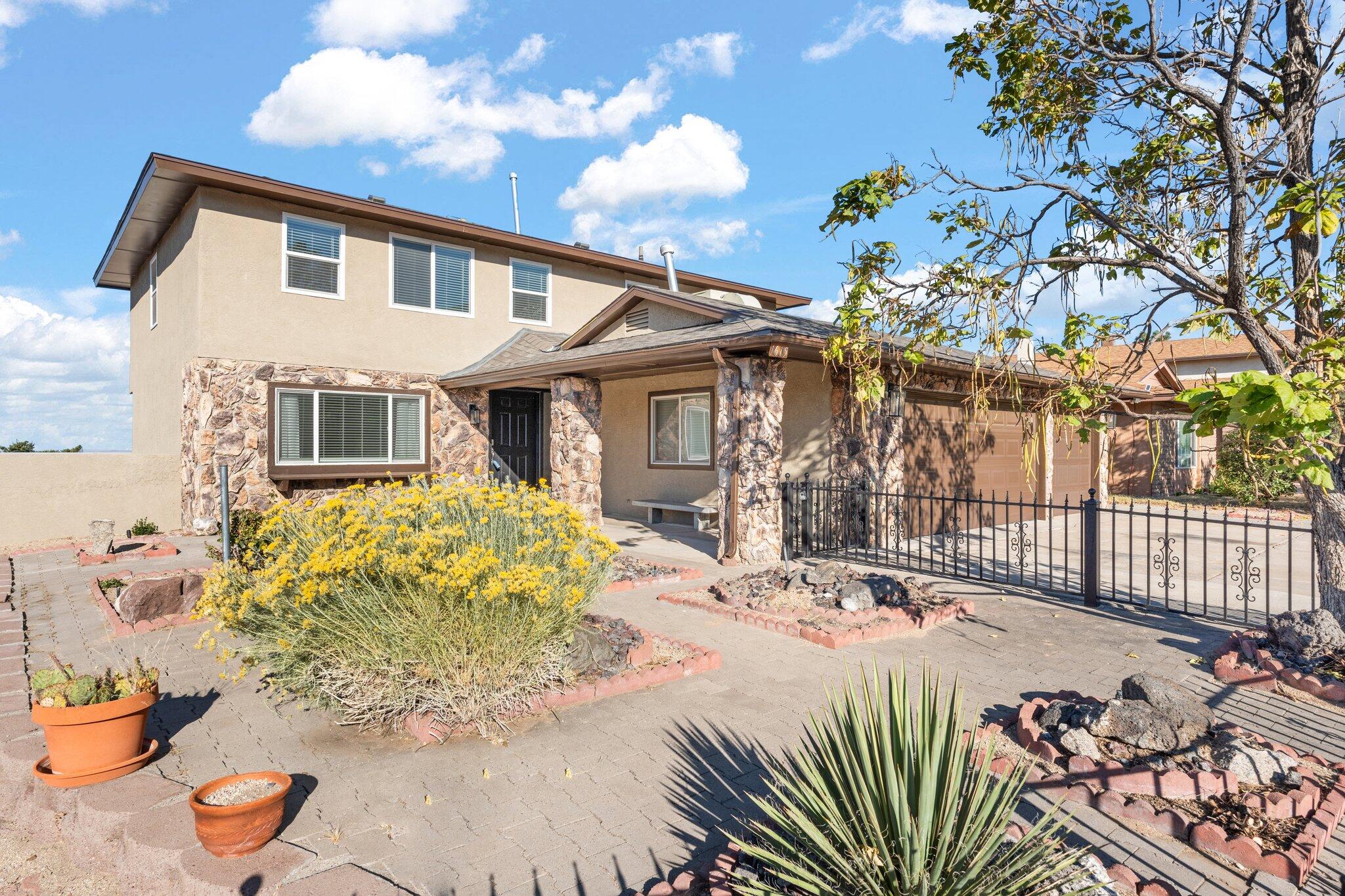 1615 ROBERT DALE Drive NE