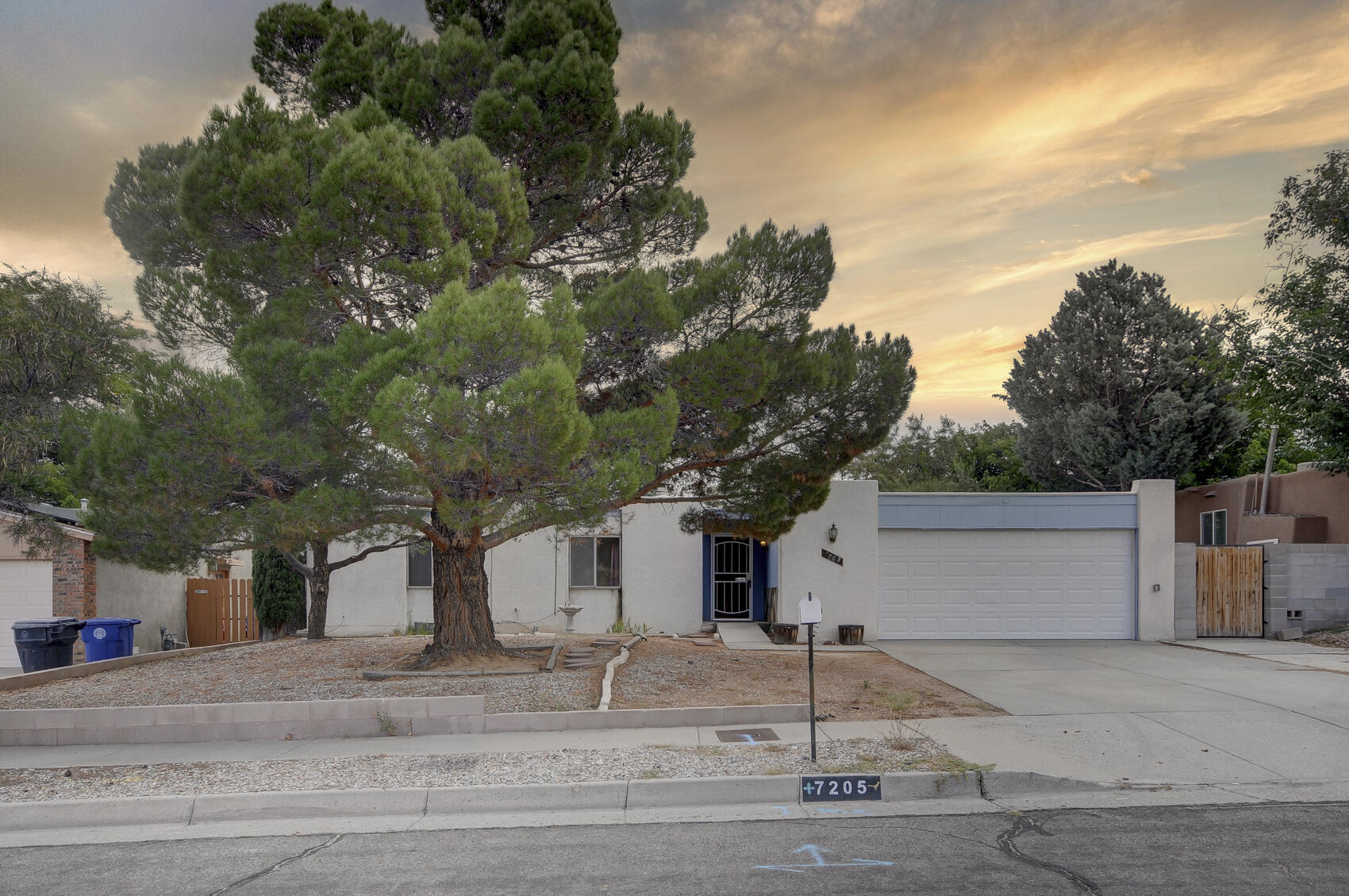 7205 COULSON Drive NE