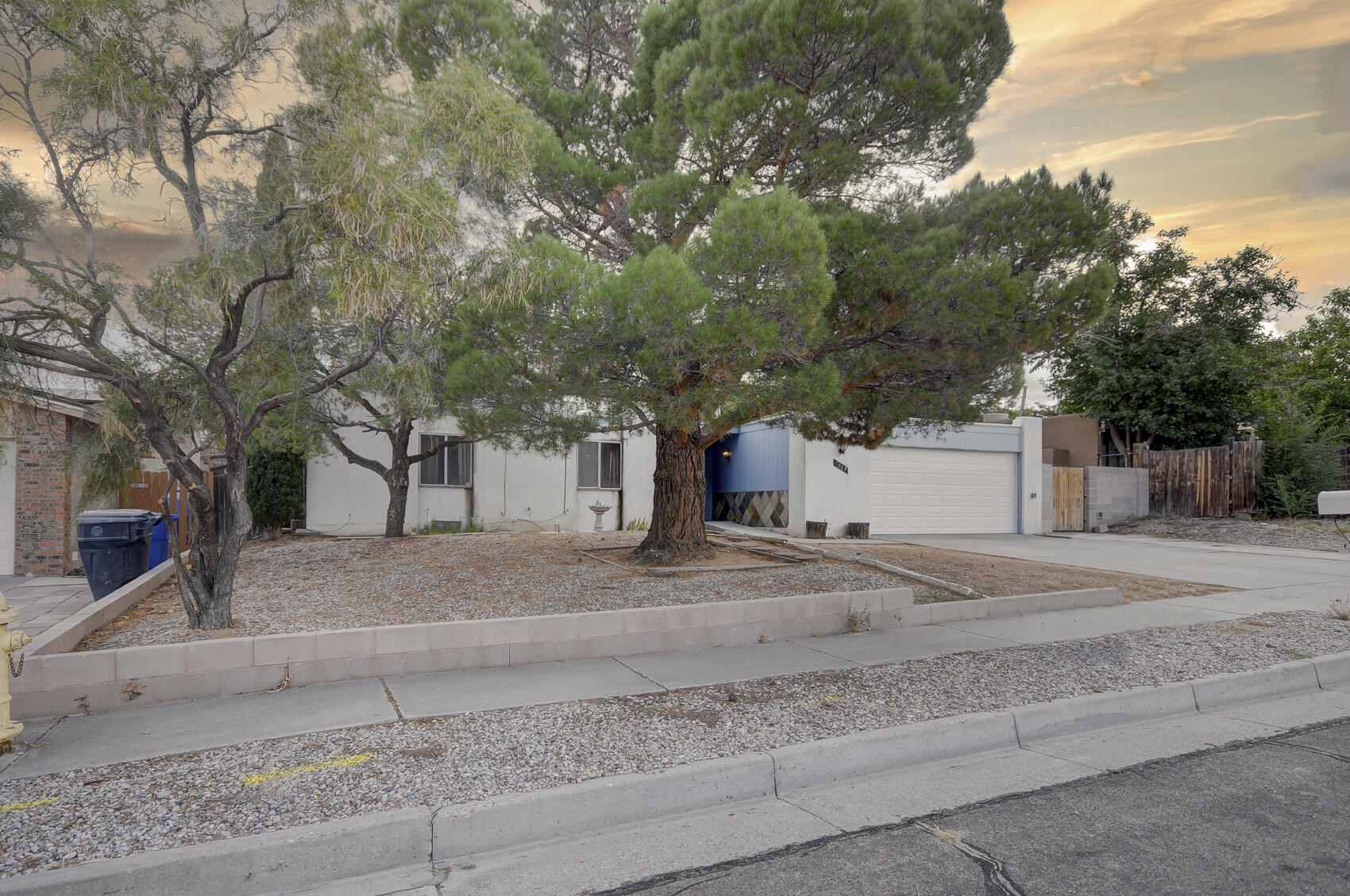 7205 COULSON Drive NE