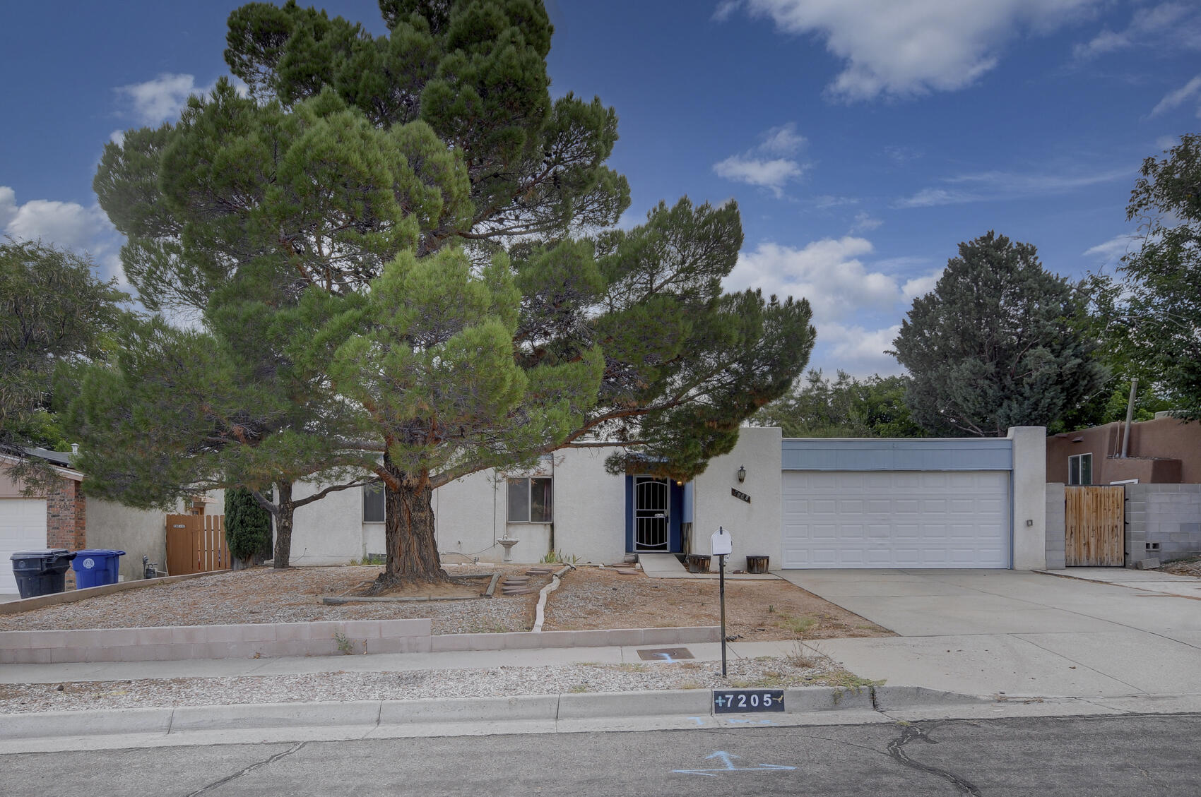 7205 COULSON Drive NE