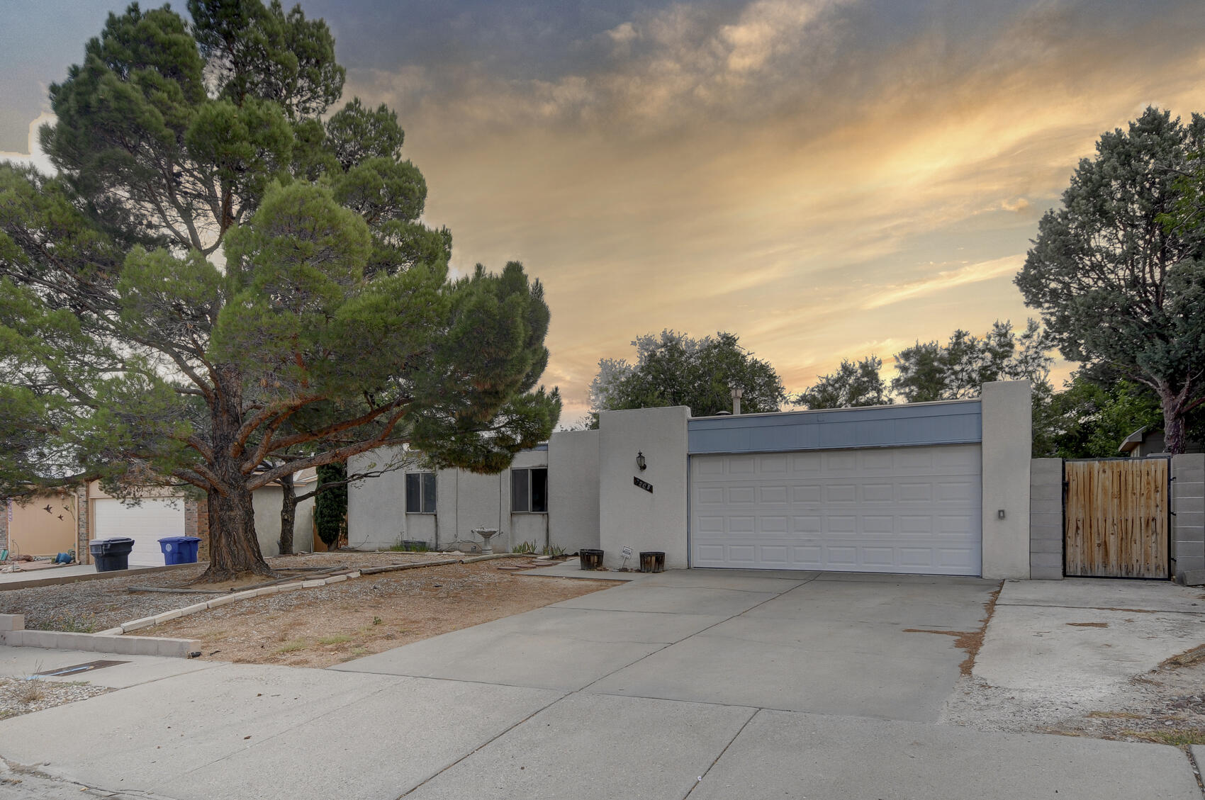7205 COULSON Drive NE