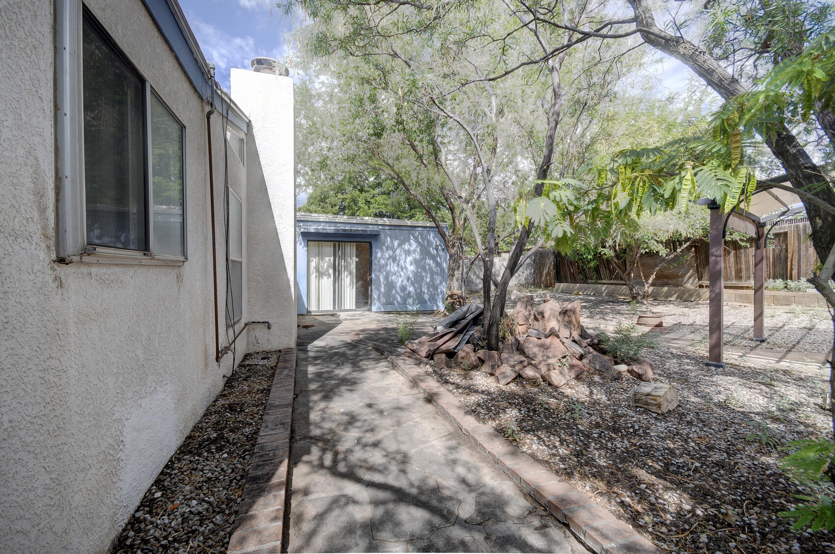7205 COULSON Drive NE