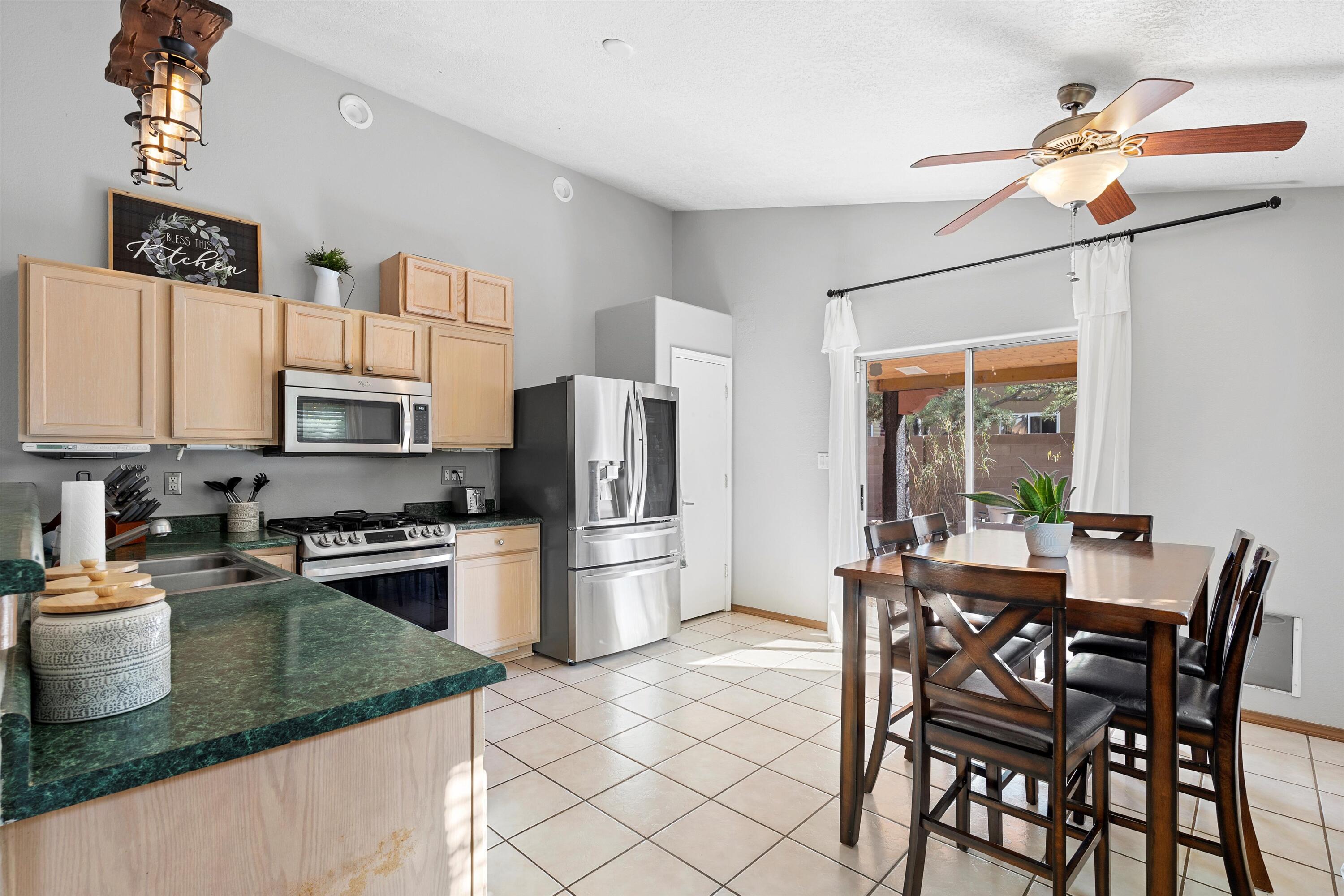 5904 NIGHT SHADOW Avenue NW