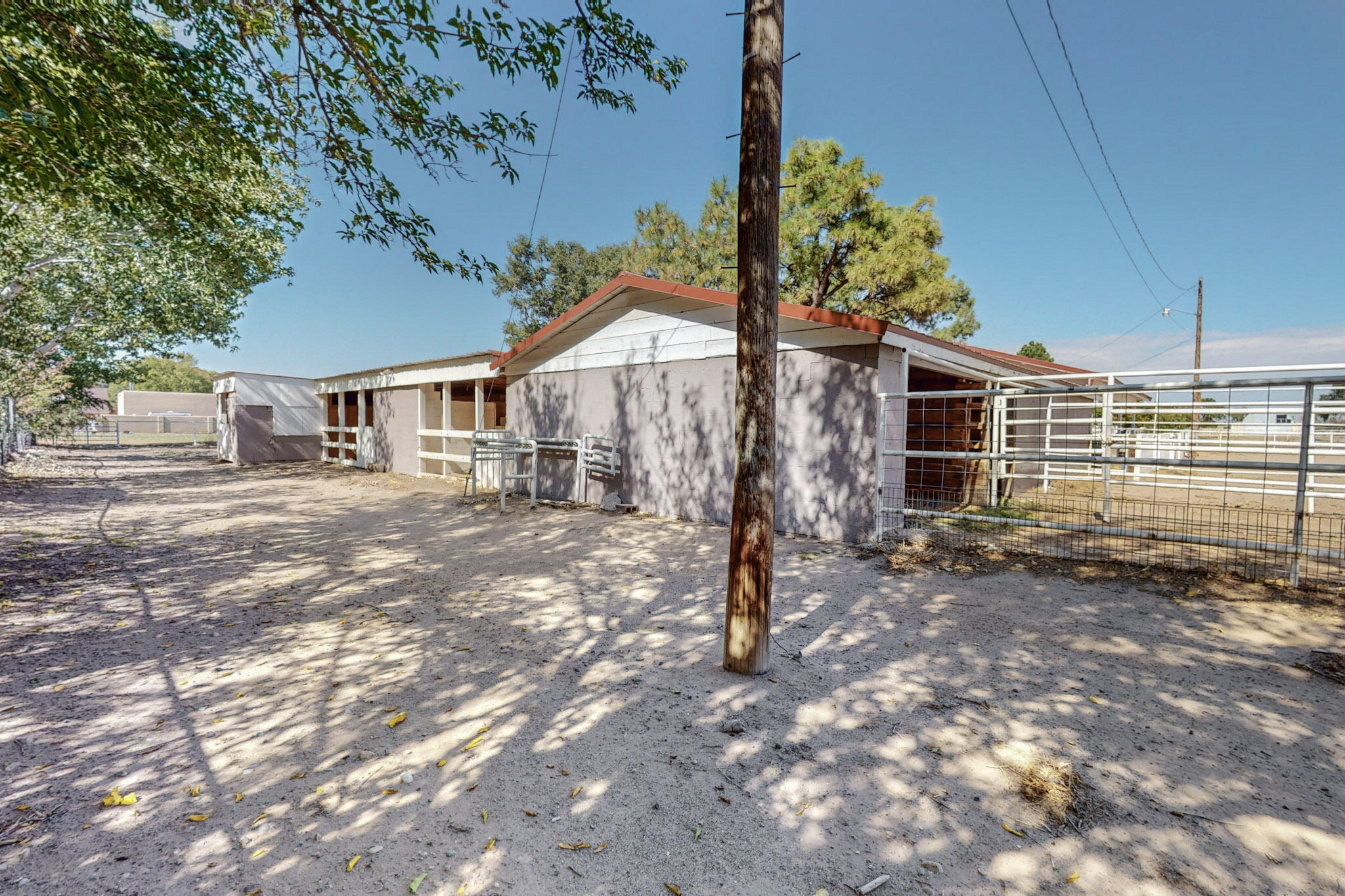 215 ESPERANZA Drive