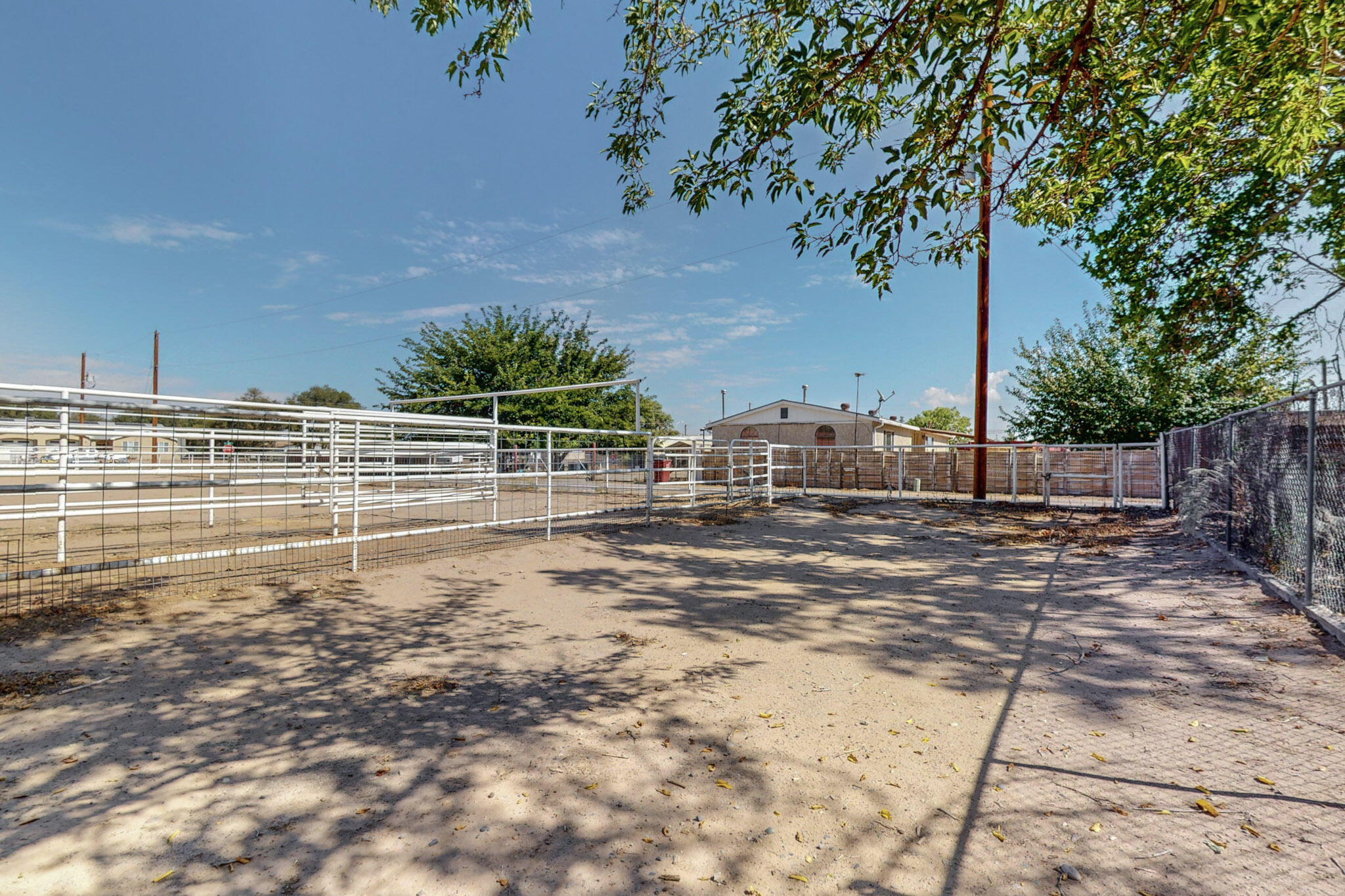 215 ESPERANZA Drive