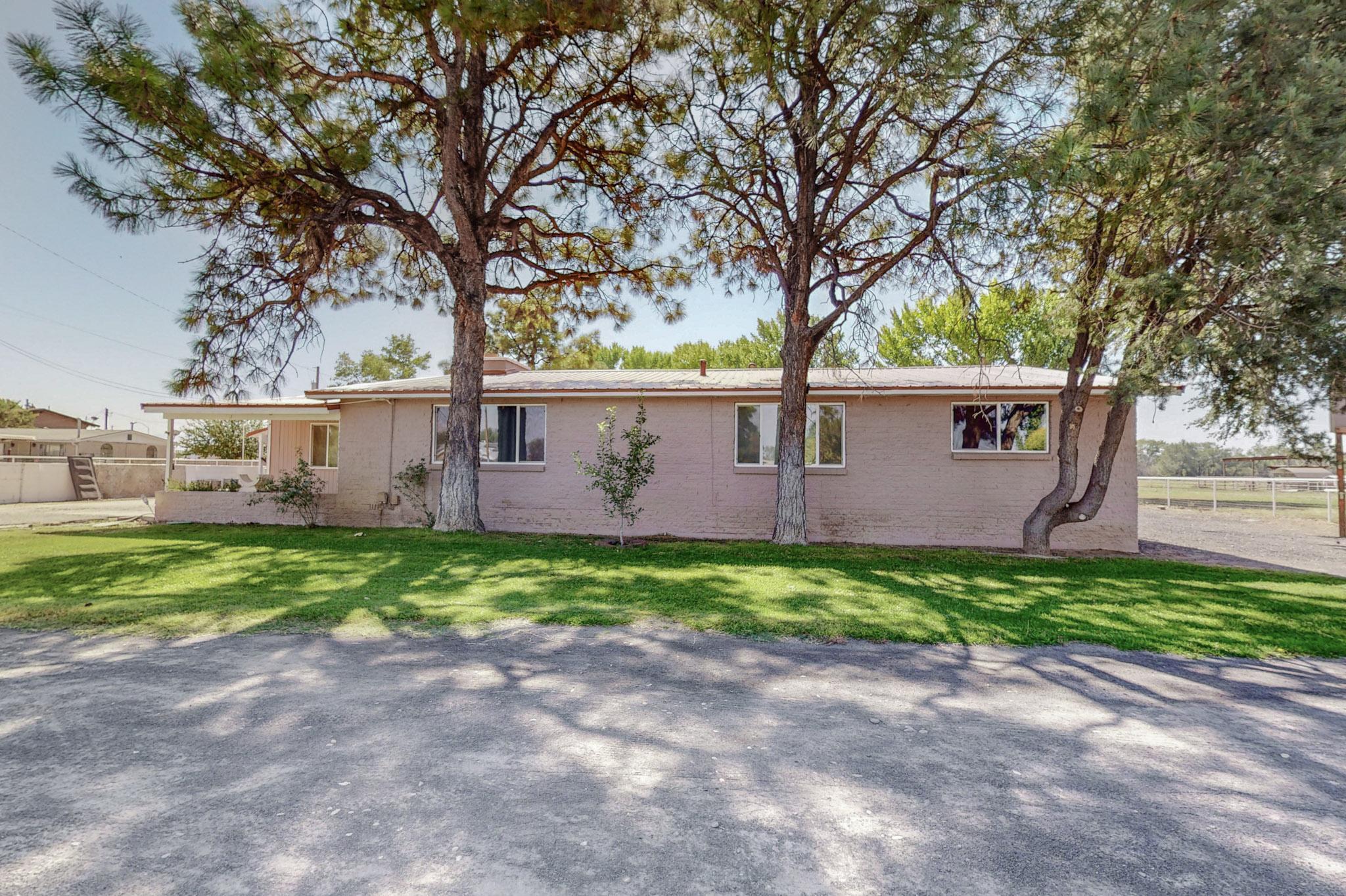 215 ESPERANZA Drive