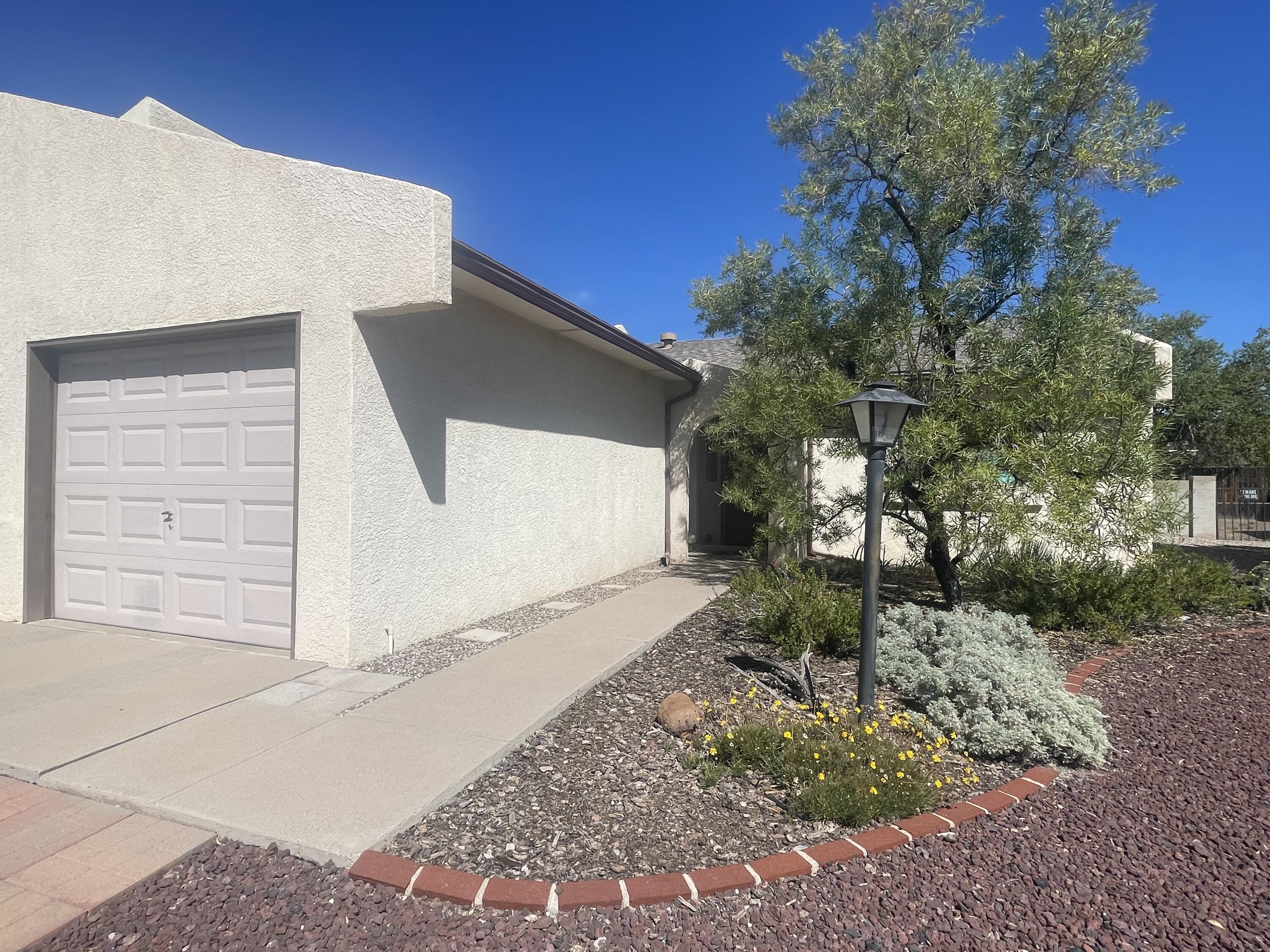 600 Stallion Road SE