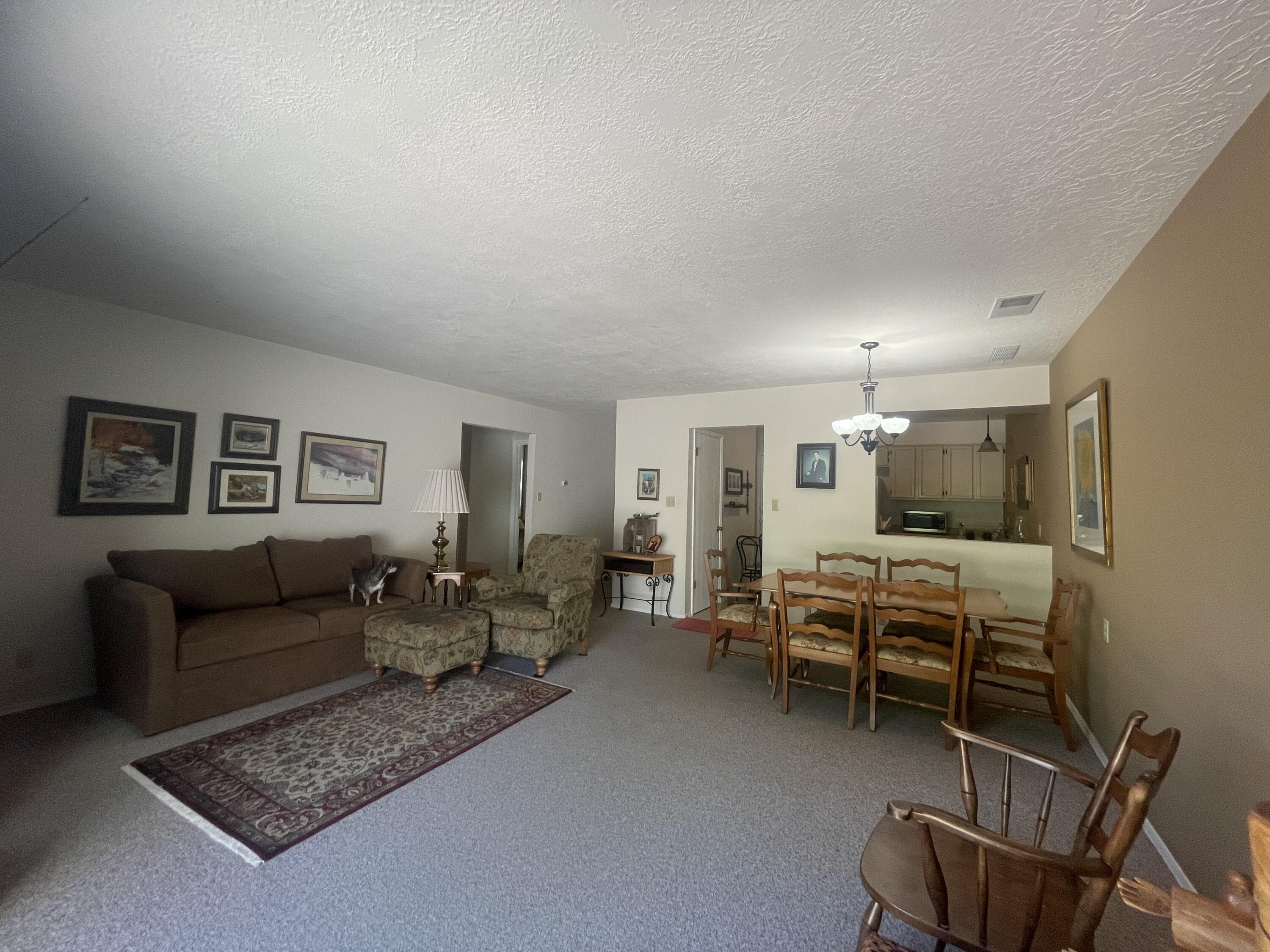 600 Stallion Road SE