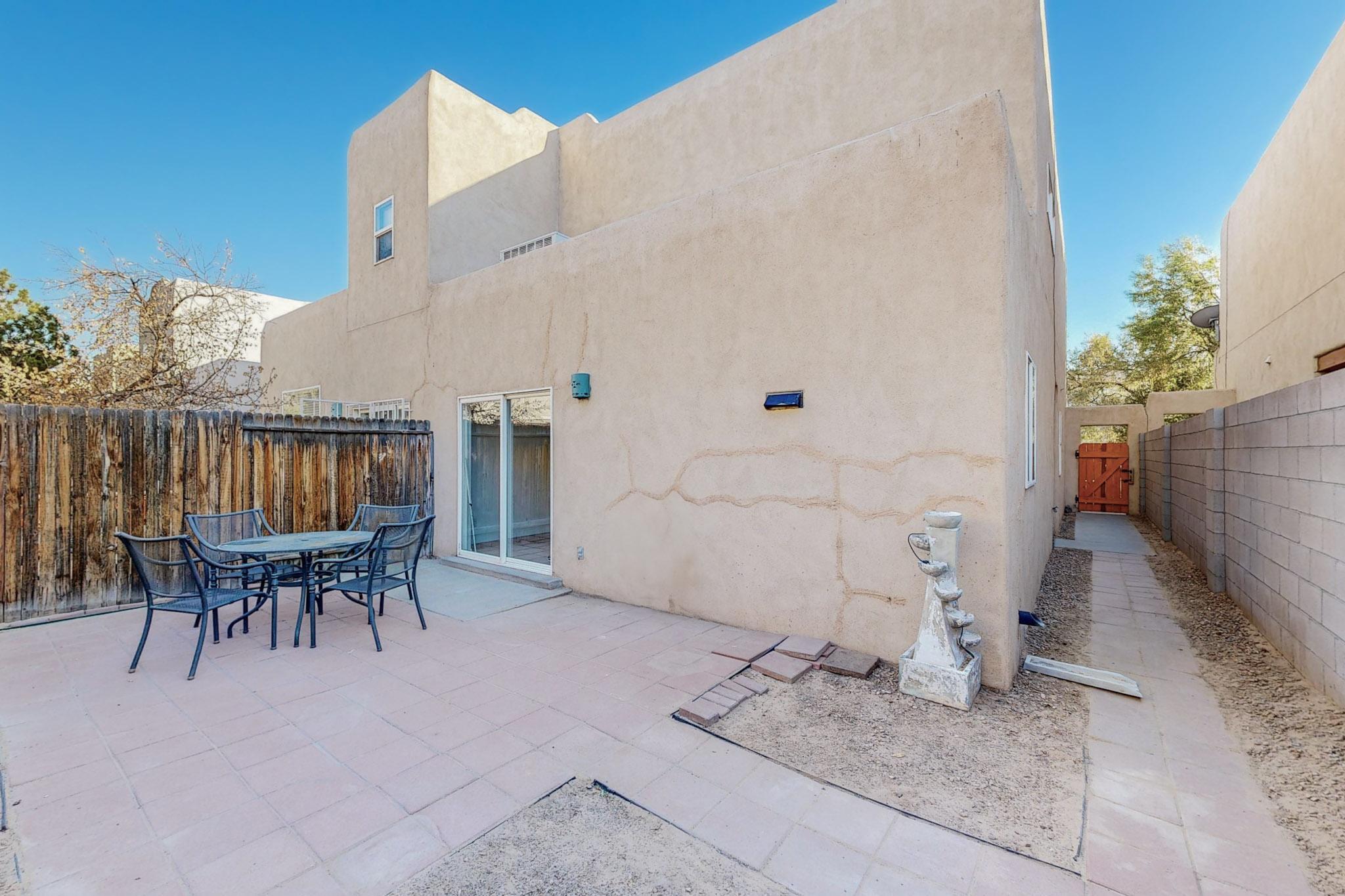 5223 Chris Court NW