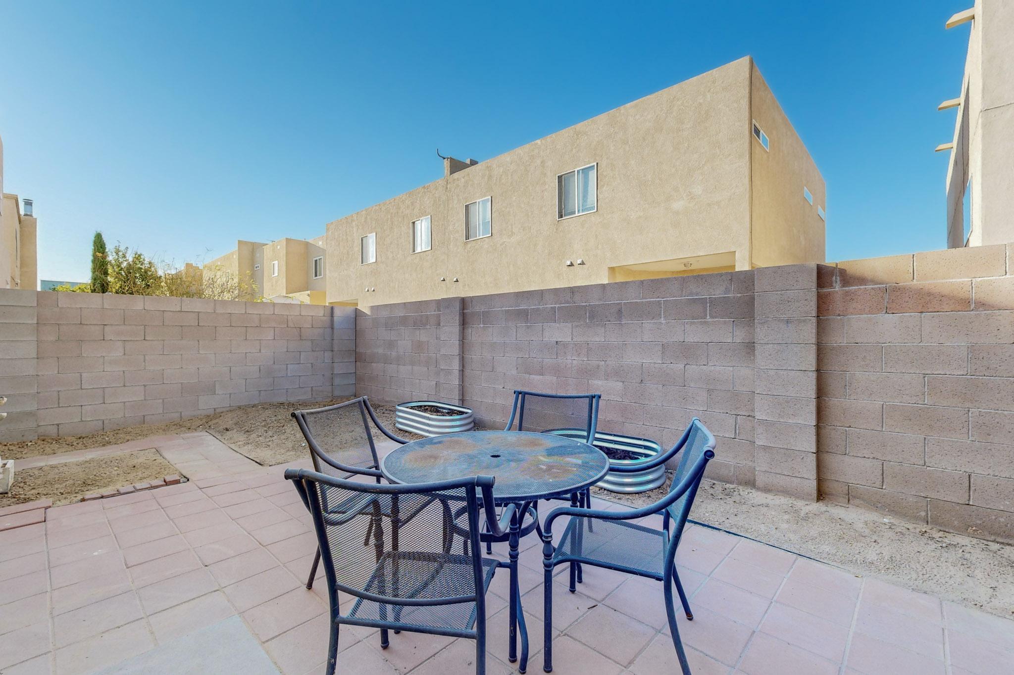 5223 Chris Court NW
