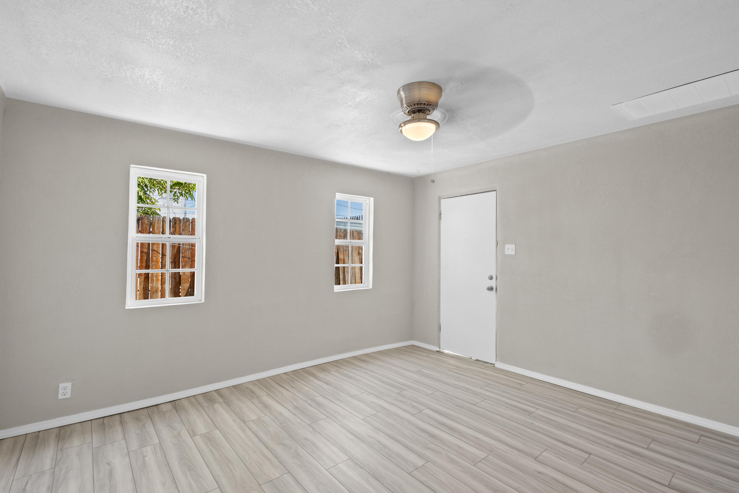 407 PROSPECT Avenue NW