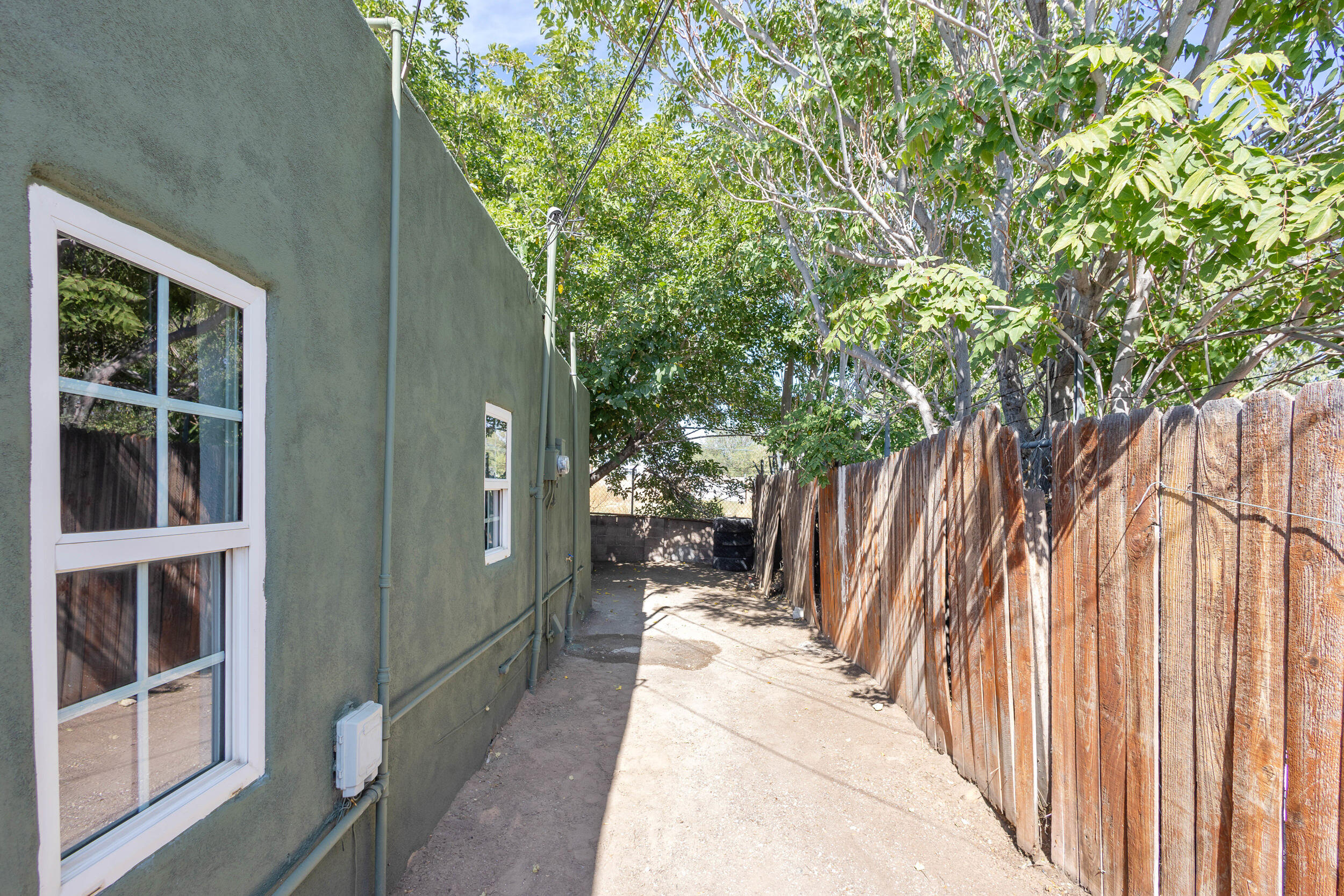 407 PROSPECT Avenue NW