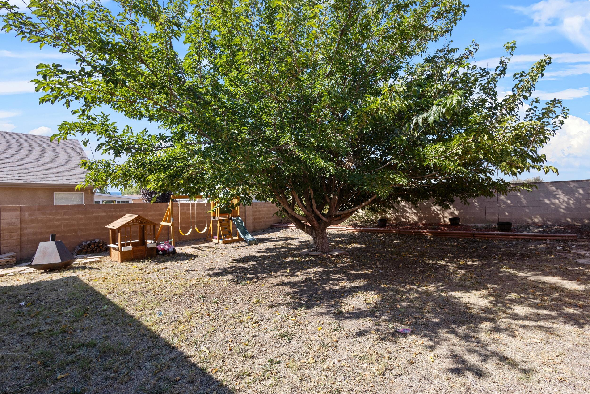 1079 AVENIDA ESPLENDIDA NW