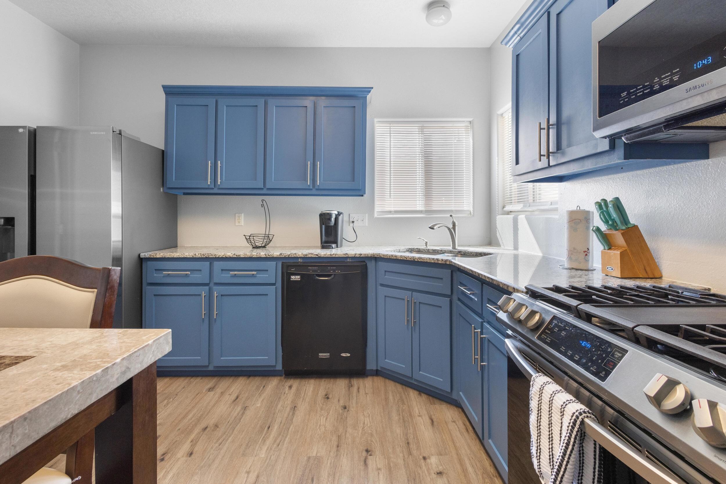 1079 AVENIDA ESPLENDIDA NW