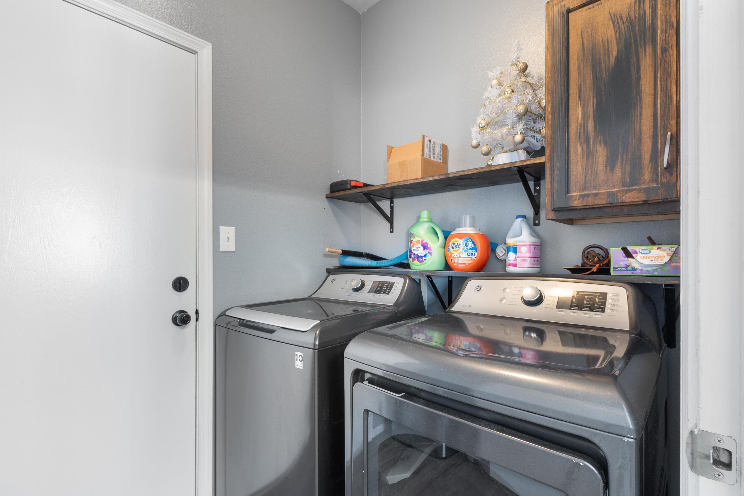 1079 AVENIDA ESPLENDIDA NW